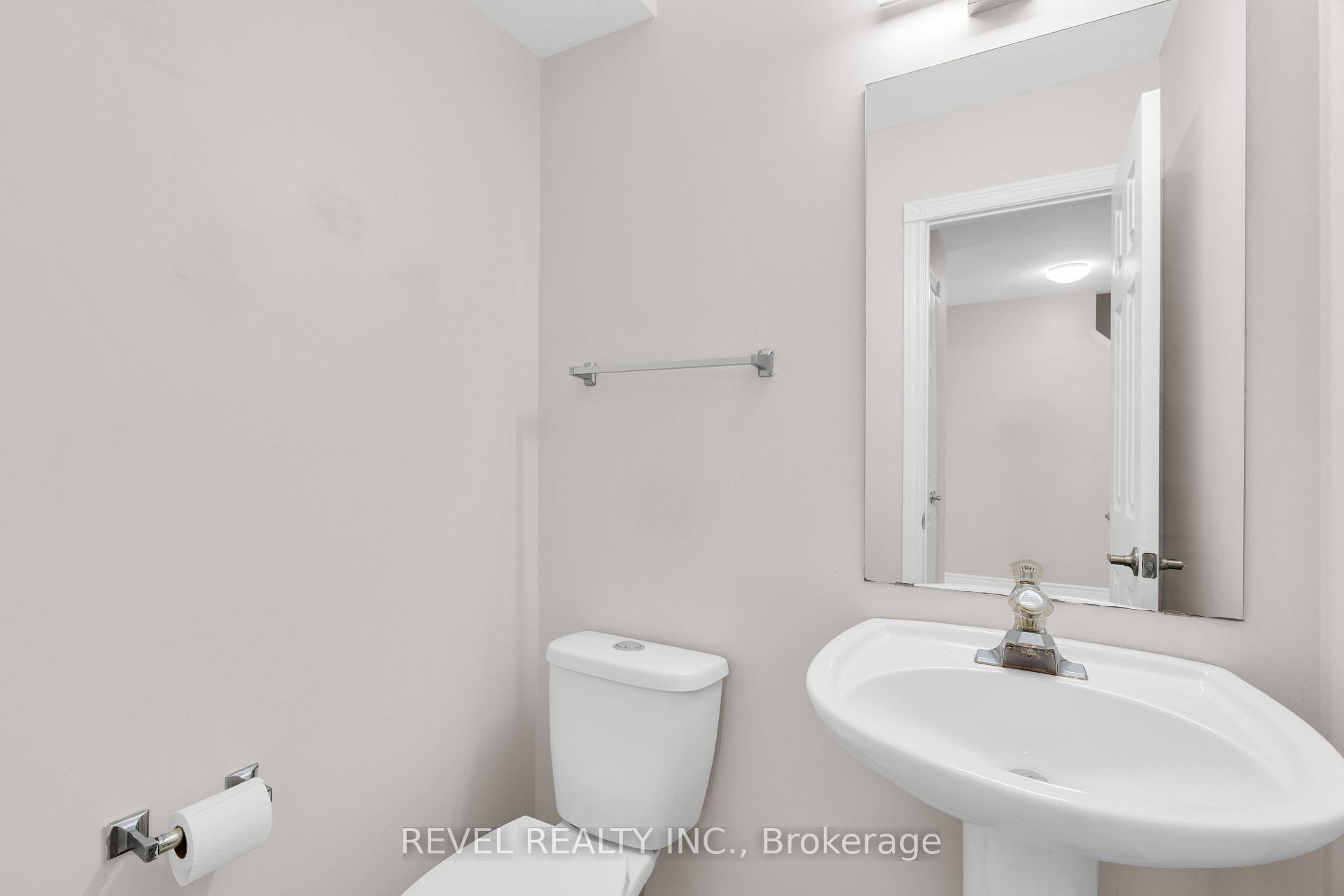 Photo 6 of 58 Michael Crescent, Barrie, East Bayfield — HOMEH