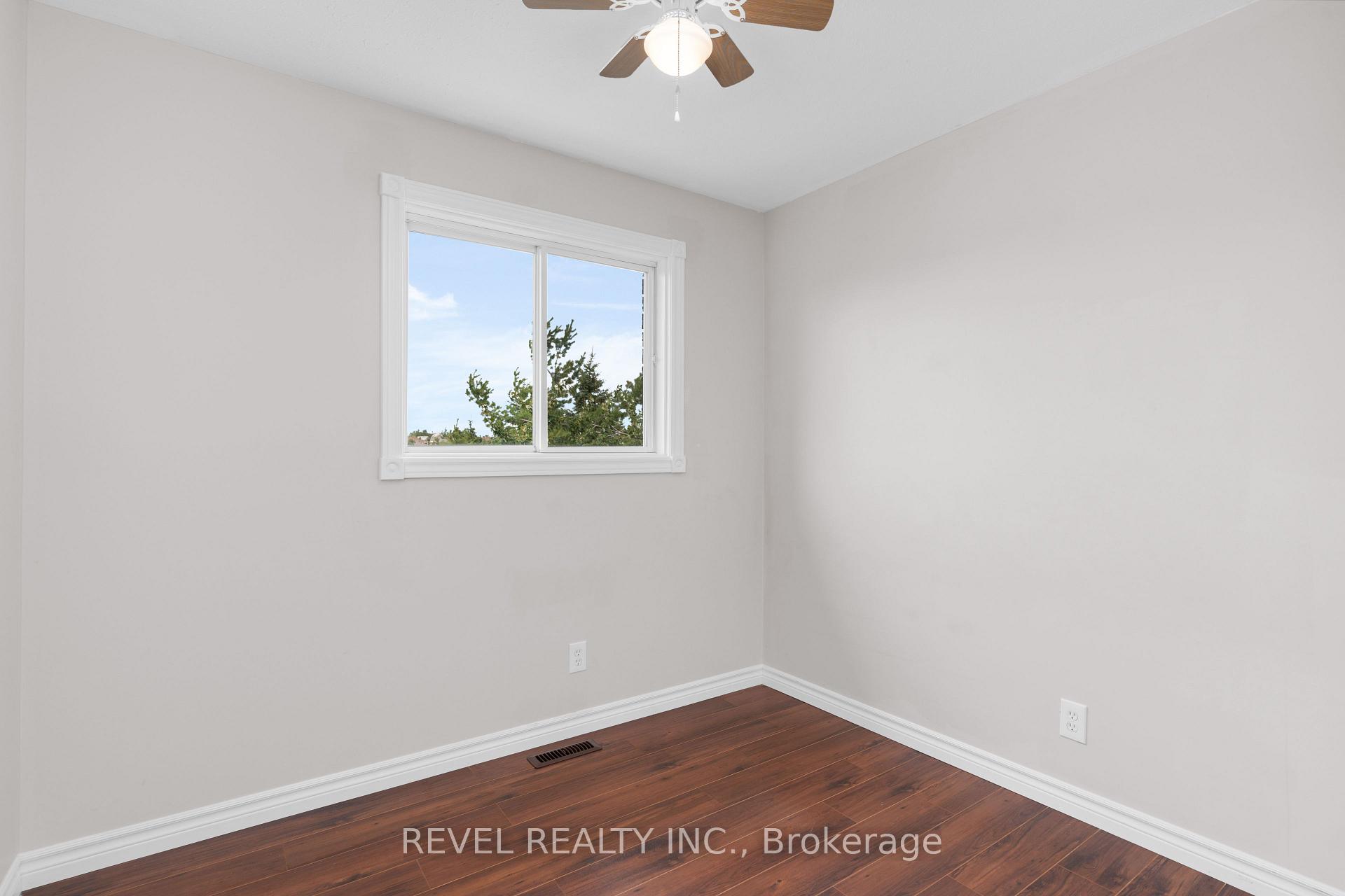 Photo 20 of 58 Michael Crescent, Barrie, East Bayfield — HOMEH
