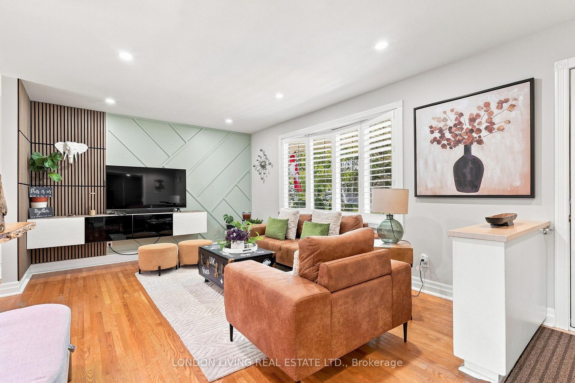 Photo 6 of 7 Glenburnie Crescent, London, North H — HOMEH