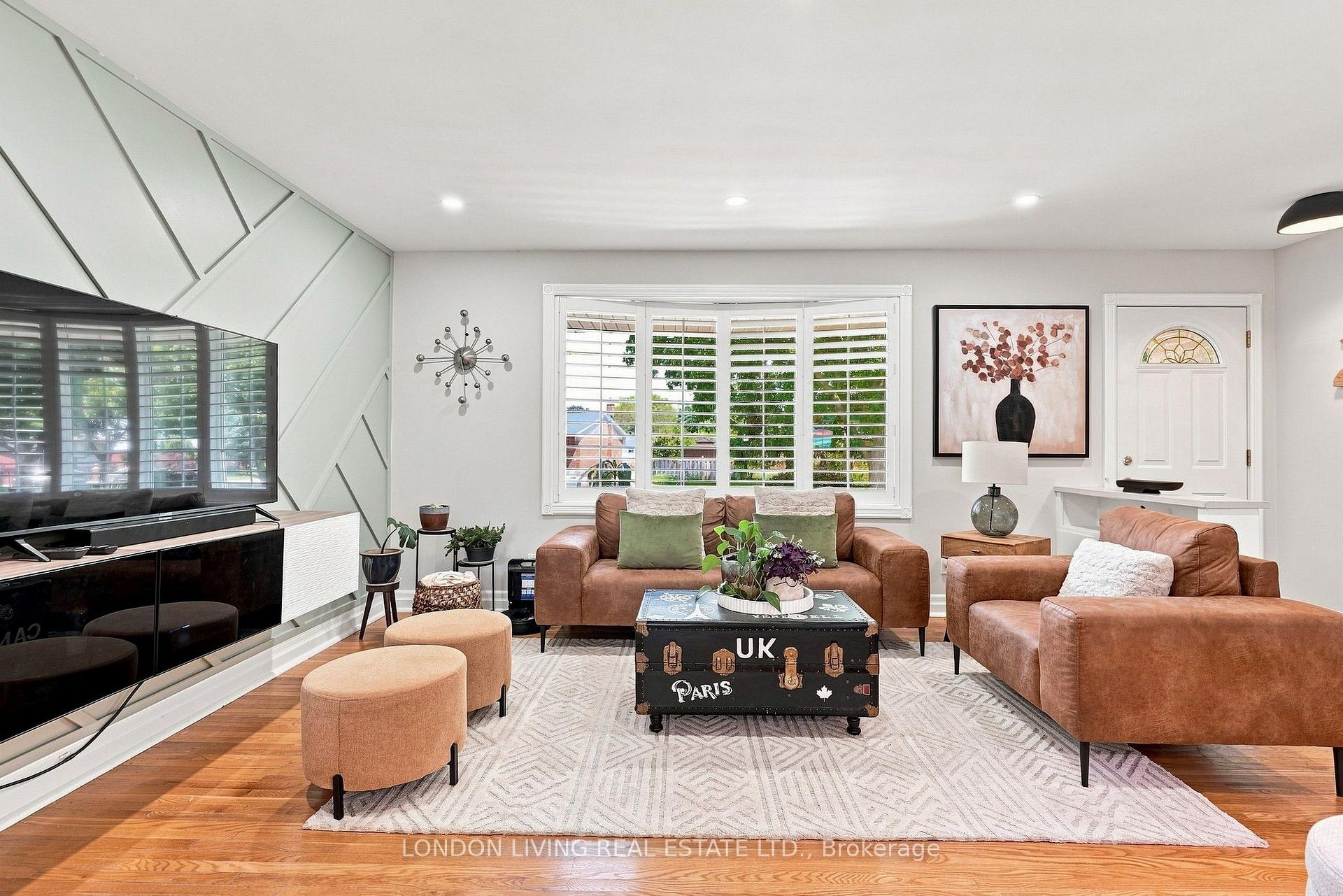 Photo 8 of 7 Glenburnie Crescent, London, North H — HOMEH