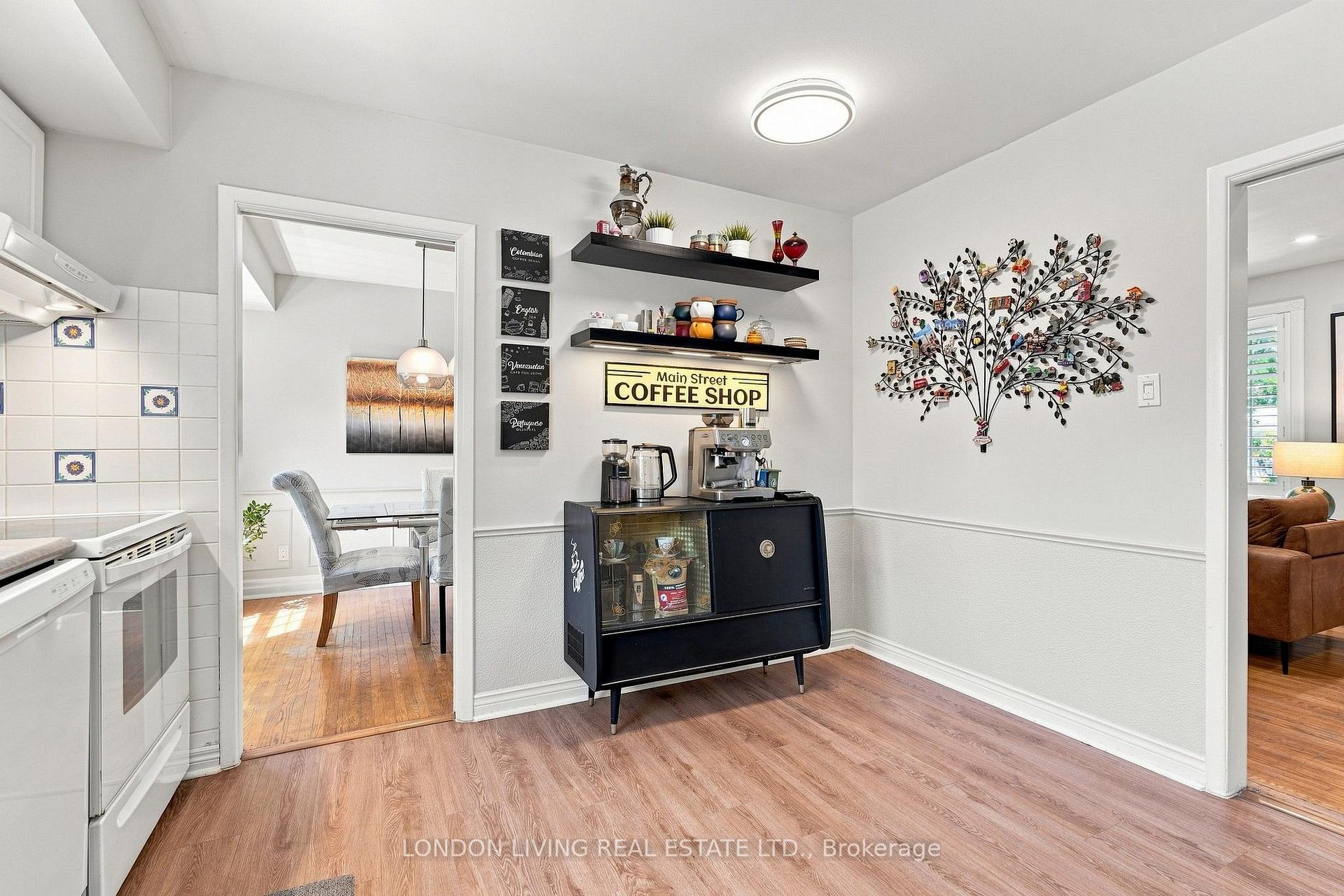Photo 18 of 7 Glenburnie Crescent, London, North H — HOMEH