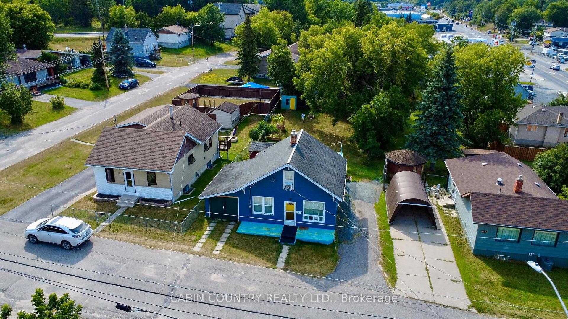 Photo 3 of 1405 Pearl Avenue, Kenora, Lakeside — HOMEH