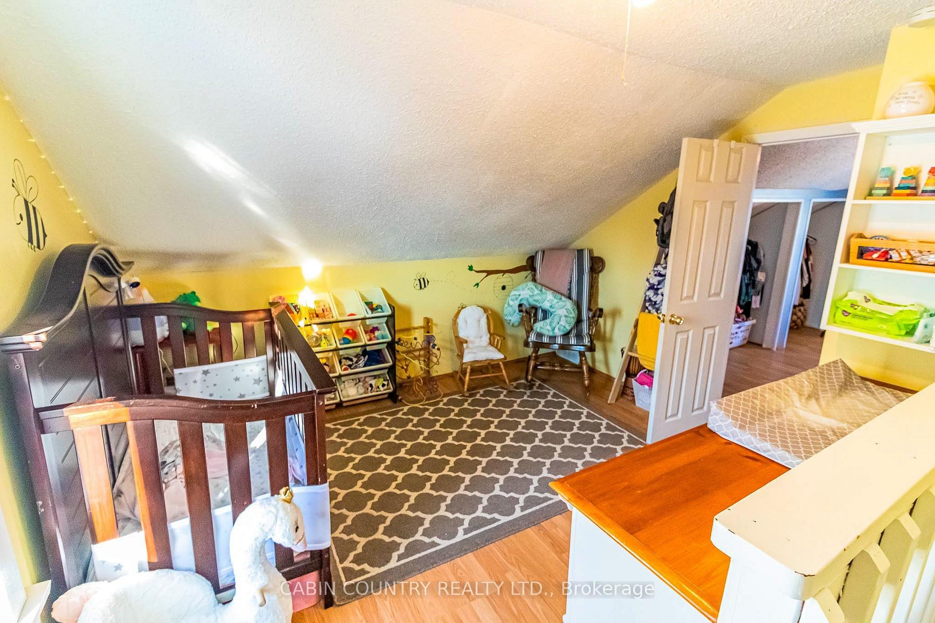 Photo 10 of 1405 Pearl Avenue, Kenora, Lakeside — HOMEH