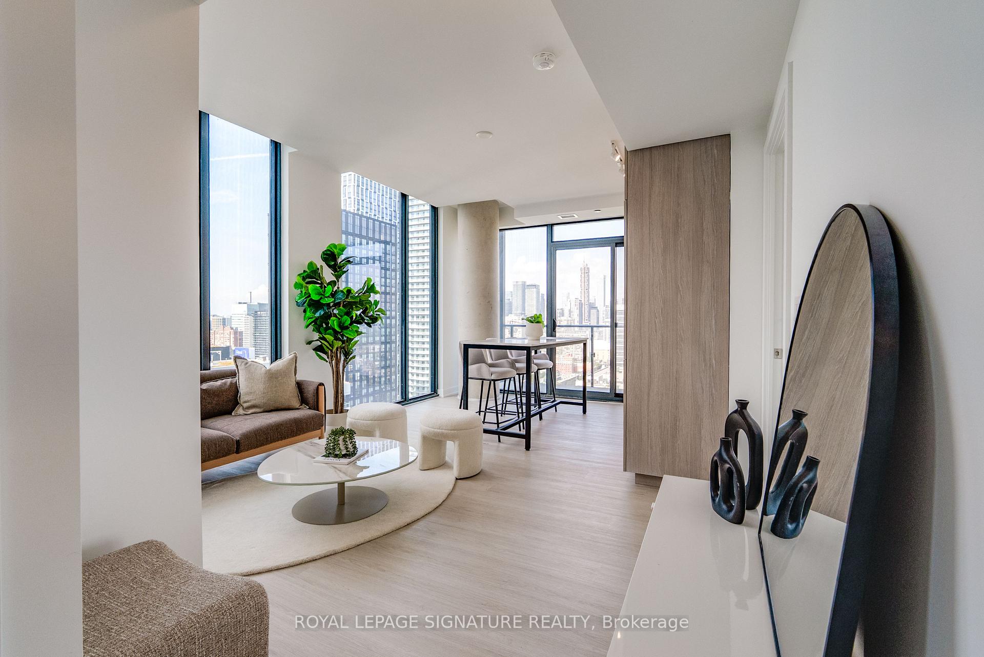 Photo 8 of Unit 3203, 47 Mutual Street, Toronto, Church-Yonge Corridor — HOMEH