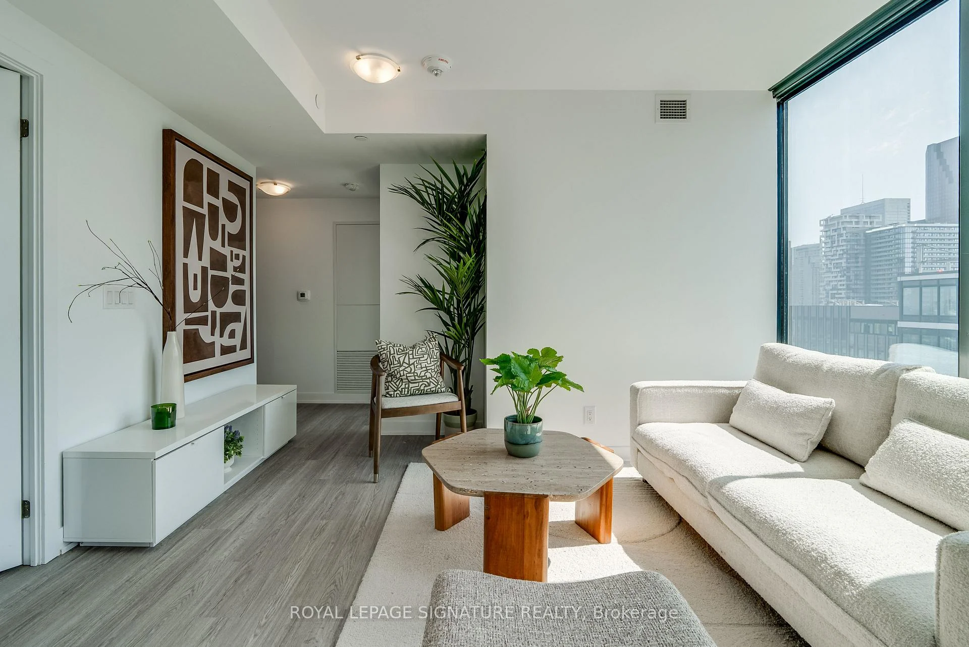 Photo 5 of Unit 3203, 47 Mutual Street, Toronto, Church-Yonge Corridor — HOMEH