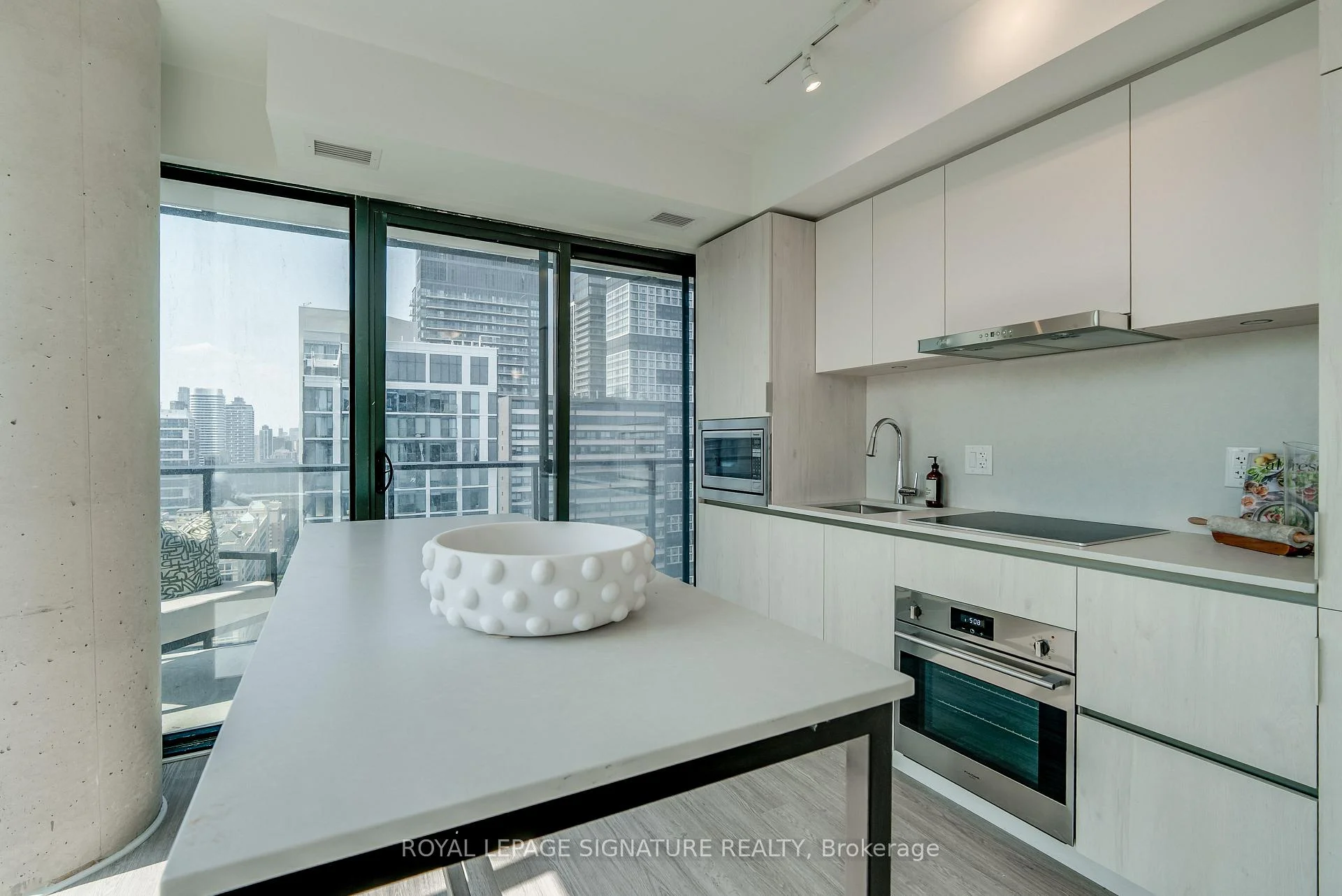 Photo 9 of Unit 3203, 47 Mutual Street, Toronto, Church-Yonge Corridor — HOMEH
