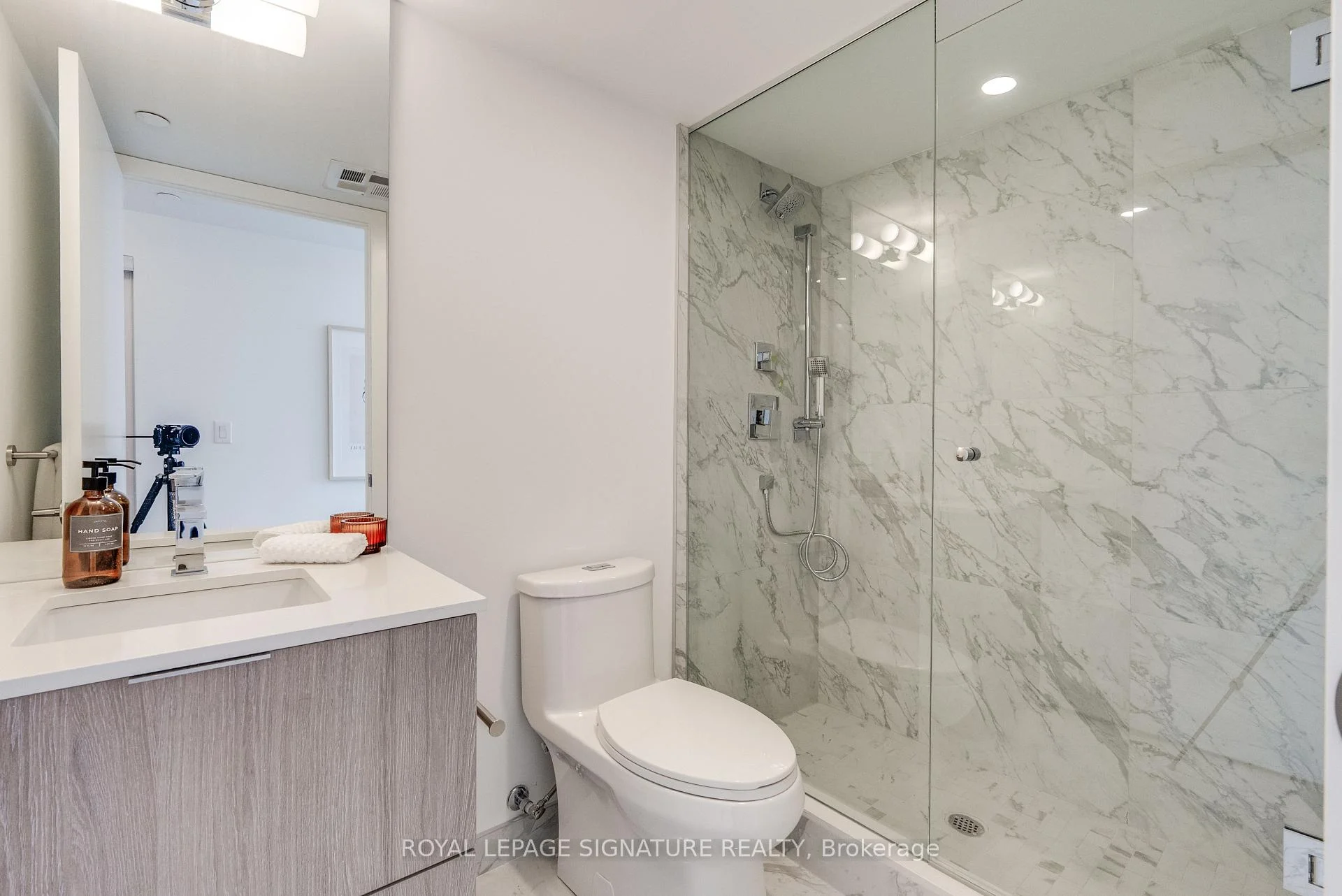 Photo 42 of Unit 3203, 47 Mutual Street, Toronto, Church-Yonge Corridor — HOMEH