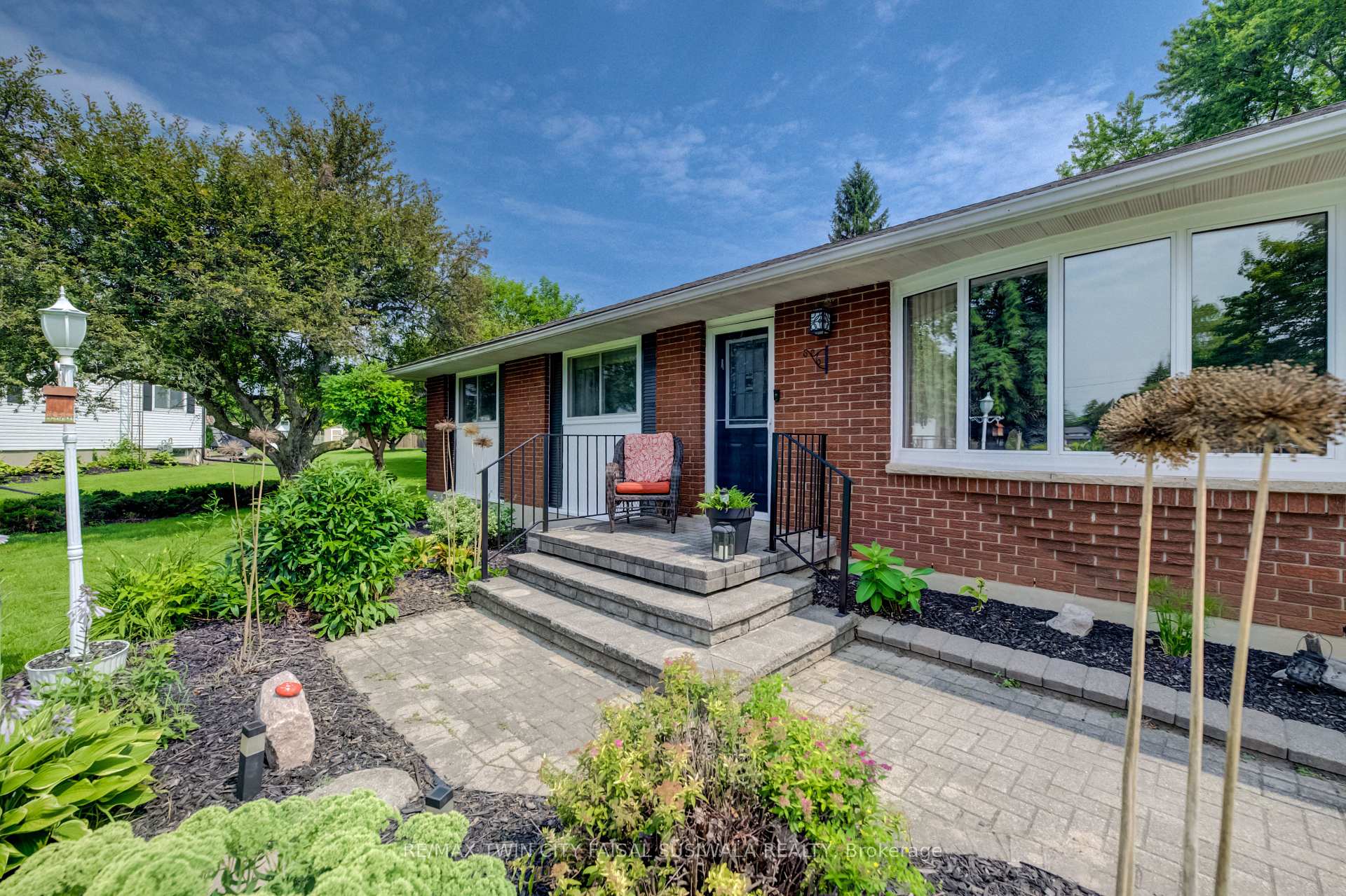 Photo 4 of 44 Oakwood Drive, Cambridge, Preston North — HOMEH