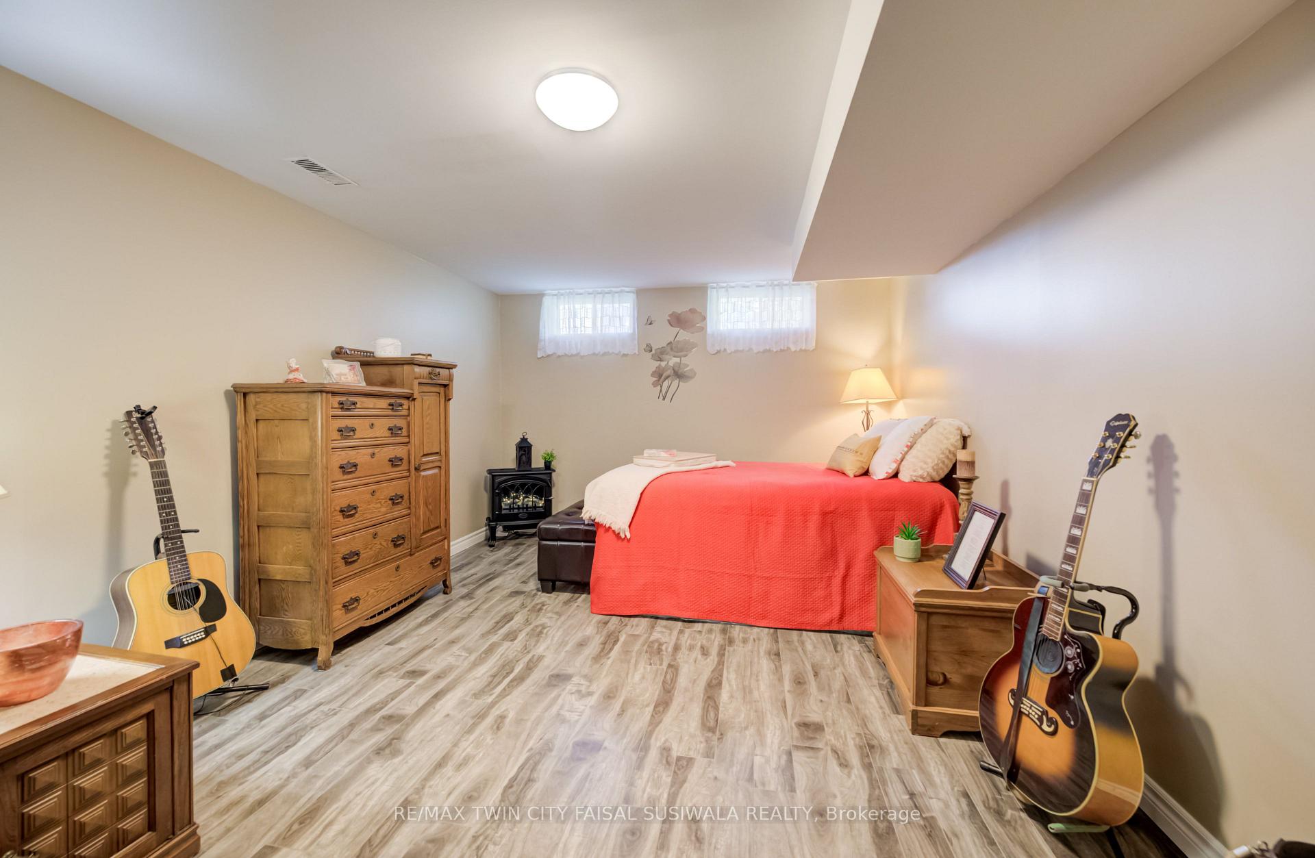 Photo 37 of 44 Oakwood Drive, Cambridge, Preston North — HOMEH