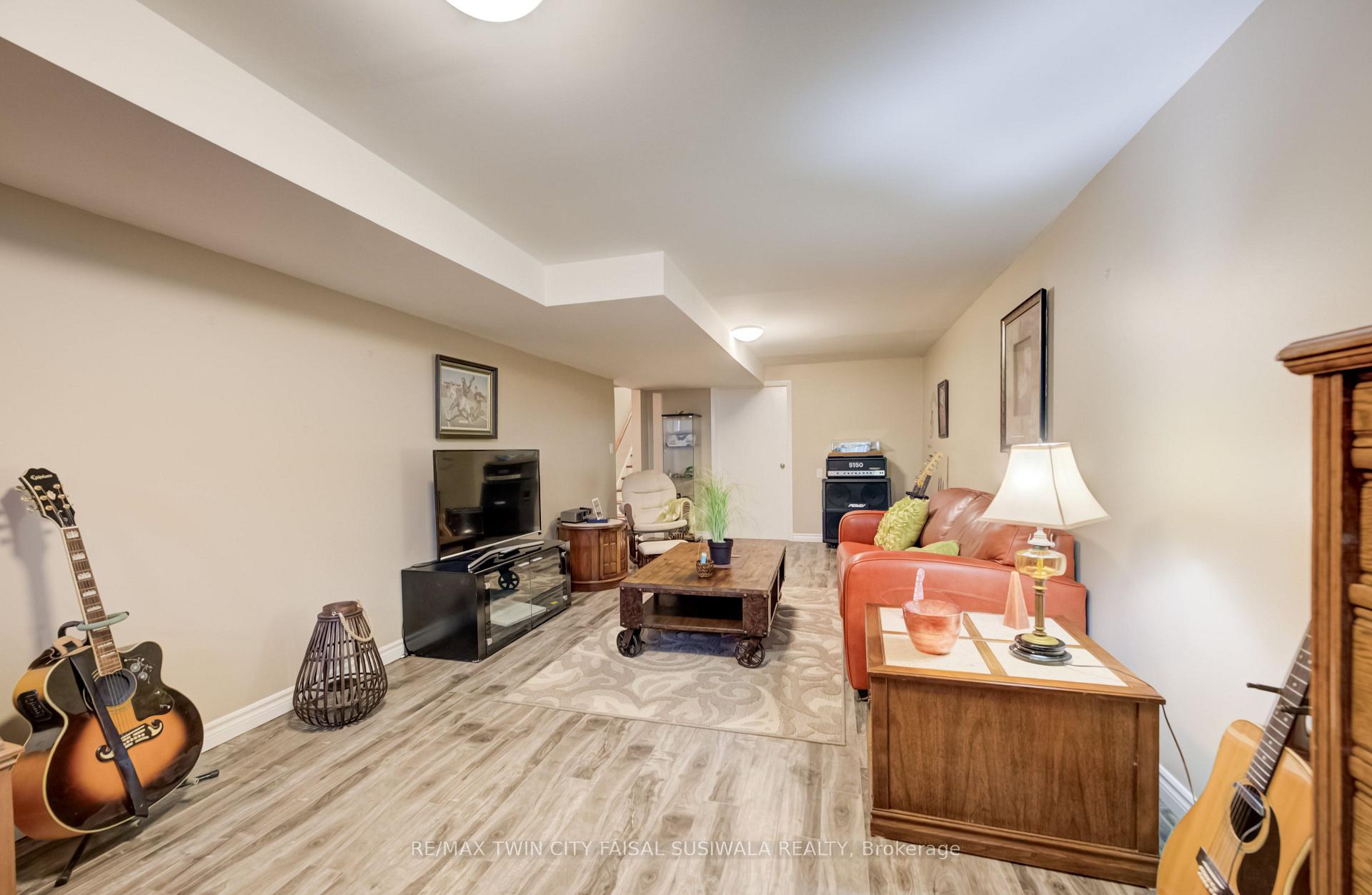 Photo 38 of 44 Oakwood Drive, Cambridge, Preston North — HOMEH