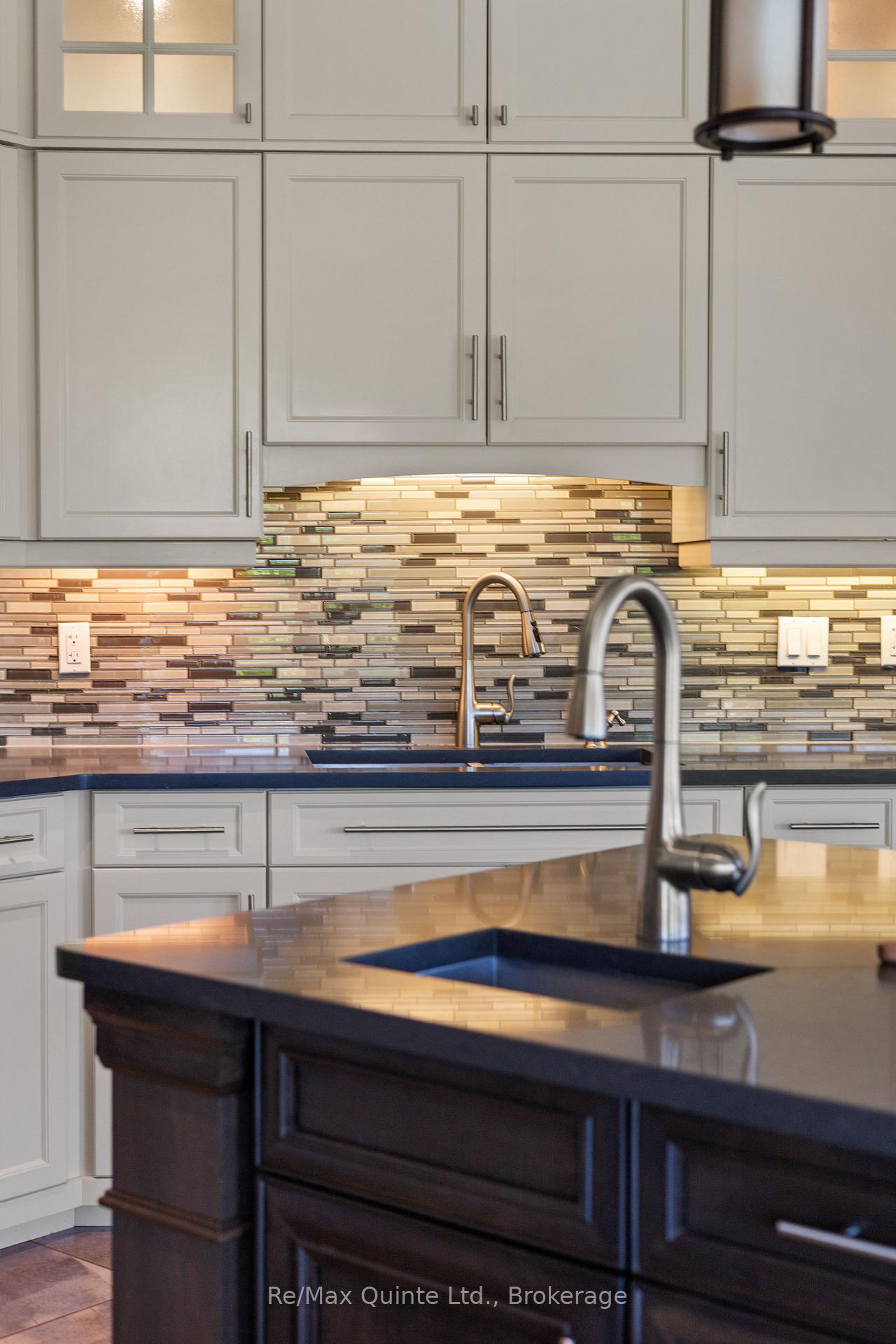Photo 20 of 54 Settlers Landing Drive, Quinte West, Sidney Ward — HOMEH