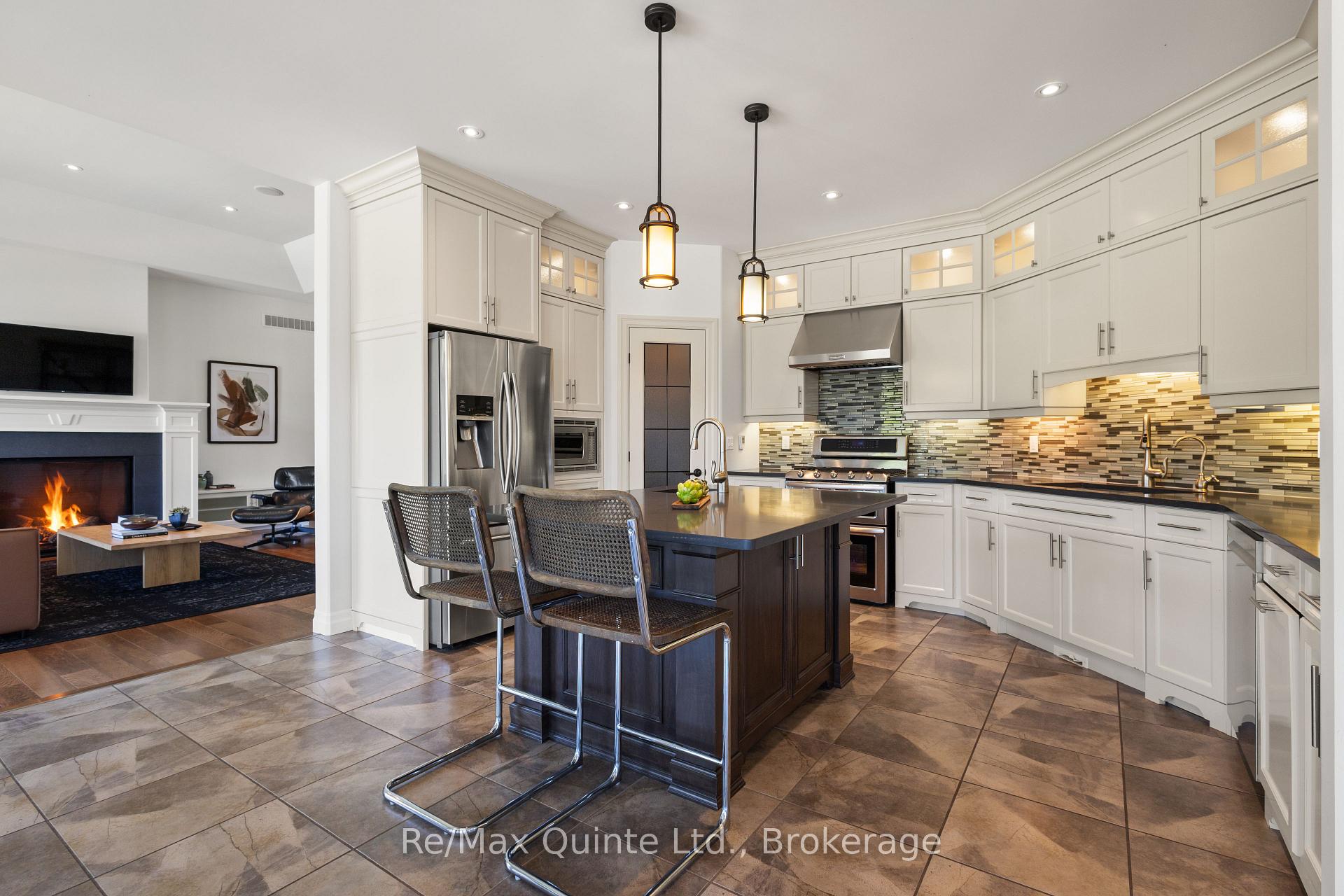 Photo 21 of 54 Settlers Landing Drive, Quinte West, Sidney Ward — HOMEH