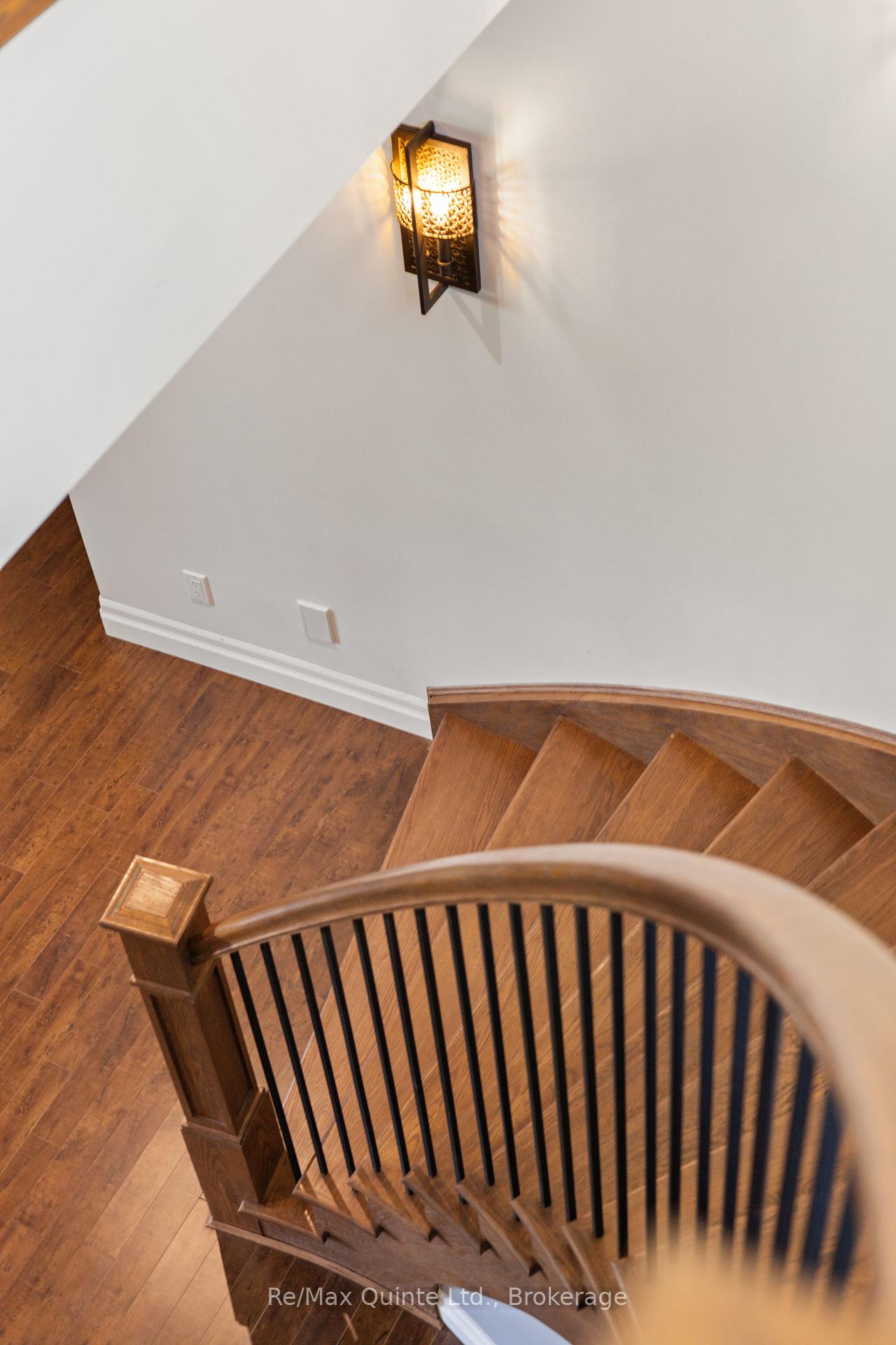 Photo 36 of 54 Settlers Landing Drive, Quinte West, Sidney Ward — HOMEH