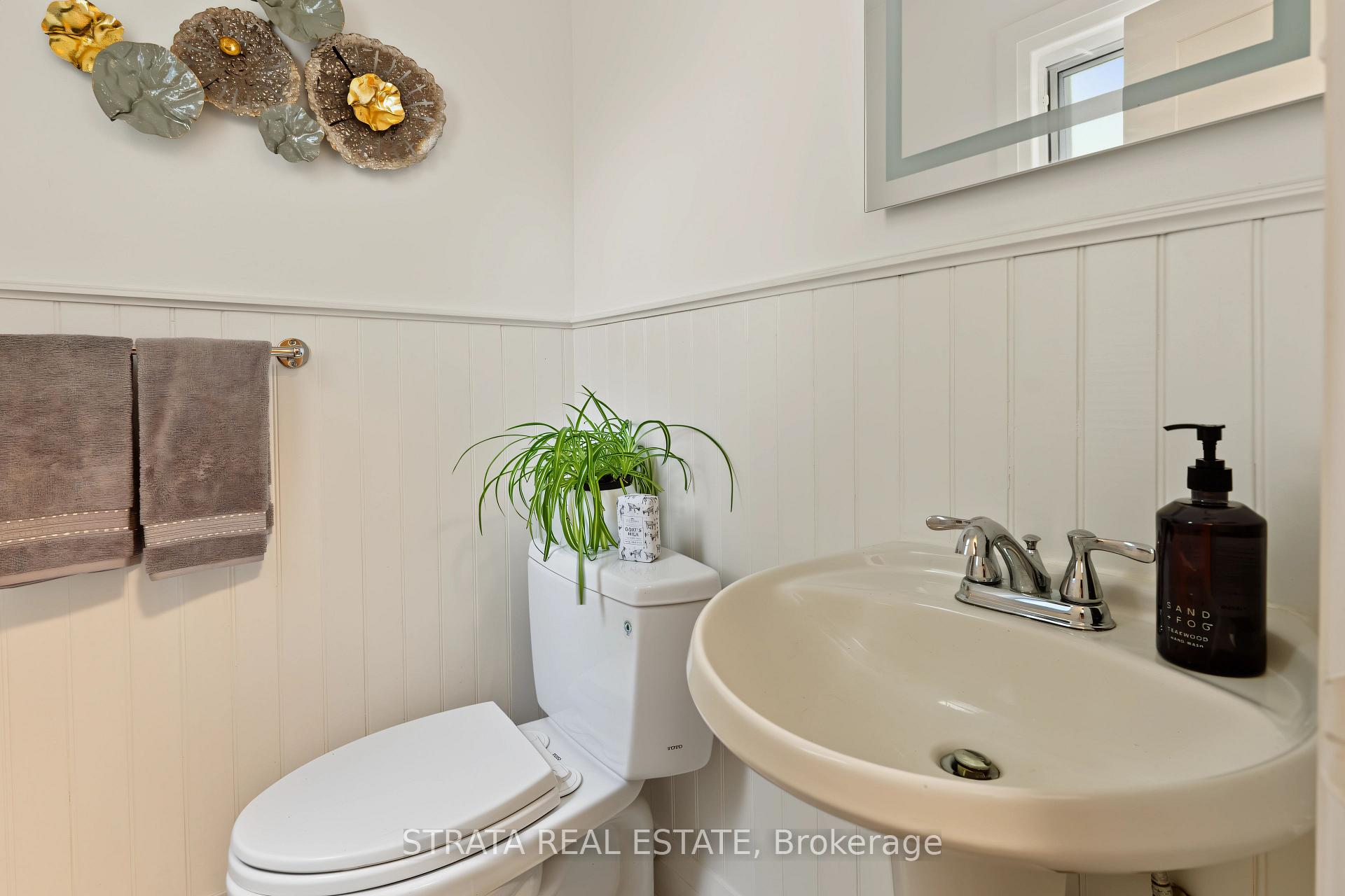 Photo 13 of 36 Hawthorne Road, Etobicoke, Kingsview Village-The Westway — HOMEH