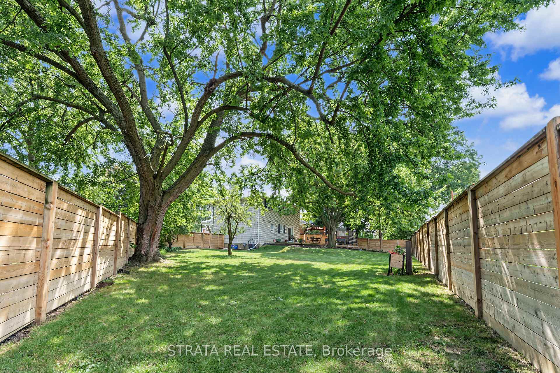 Photo 46 of 36 Hawthorne Road, Etobicoke, Kingsview Village-The Westway — HOMEH