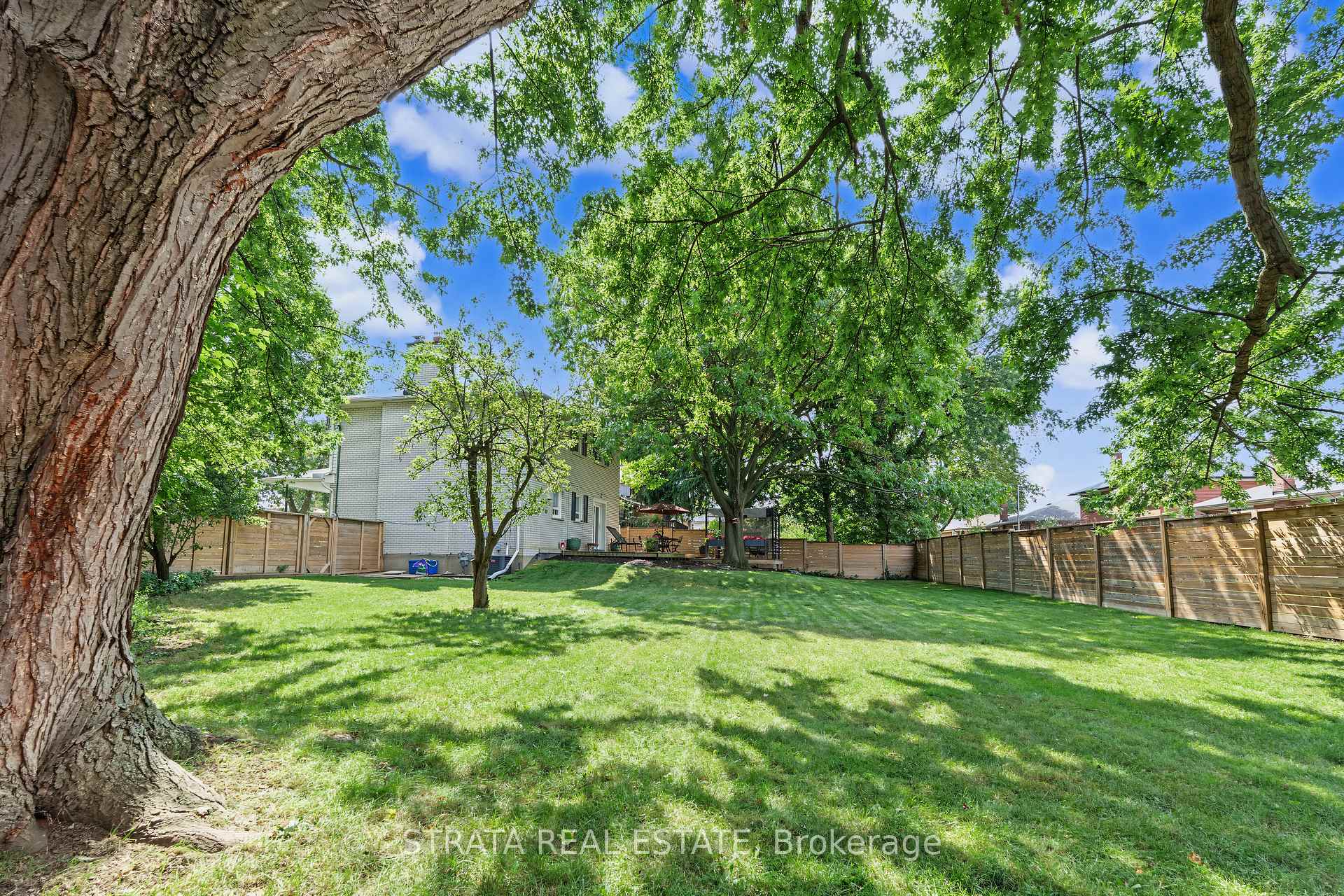 Photo 47 of 36 Hawthorne Road, Etobicoke, Kingsview Village-The Westway — HOMEH