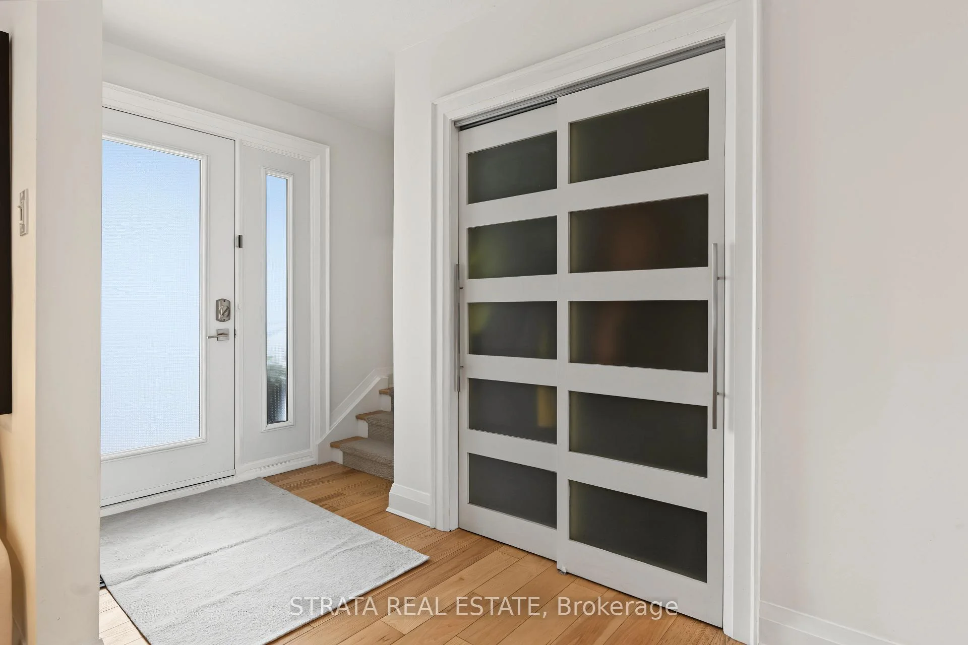 Photo 15 of 36 Hawthorne Road, Etobicoke, Kingsview Village-The Westway — HOMEH