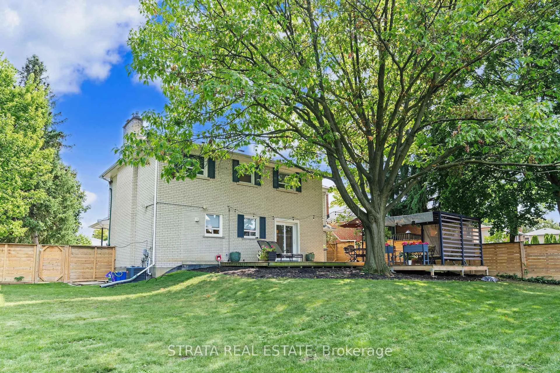 Photo 17 of 36 Hawthorne Road, Etobicoke, Kingsview Village-The Westway — HOMEH