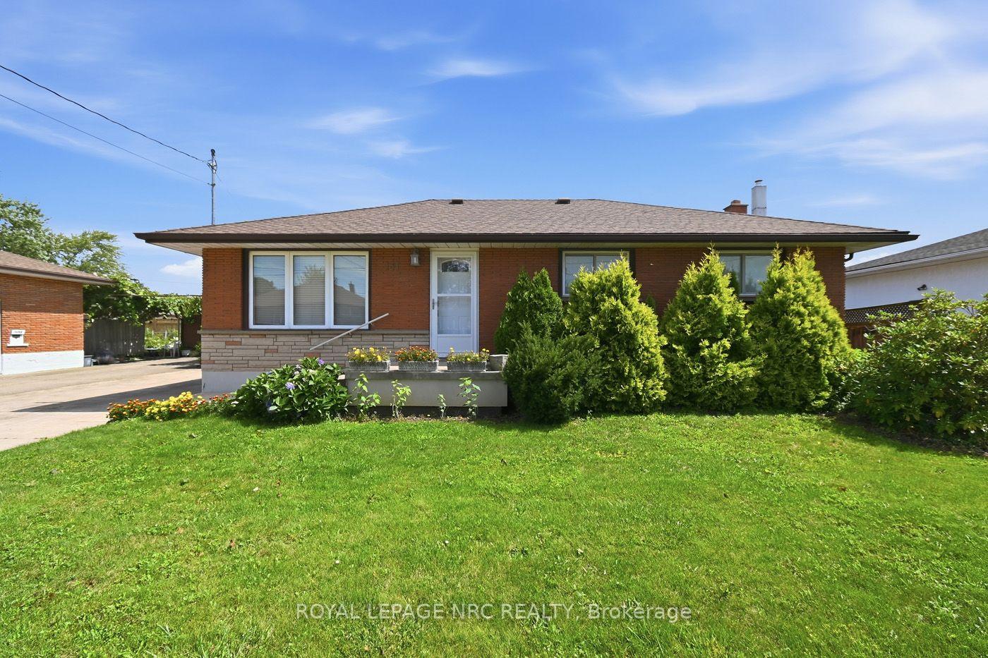 Photo 2 of 131 Joyce Avenue, Welland, Lincoln/Crowland — HOMEH