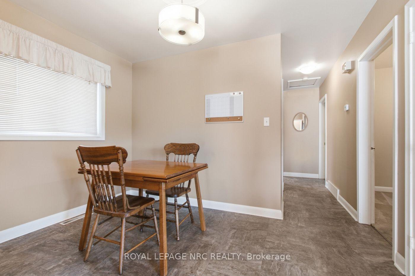 Photo 11 of 131 Joyce Avenue, Welland, Lincoln/Crowland — HOMEH
