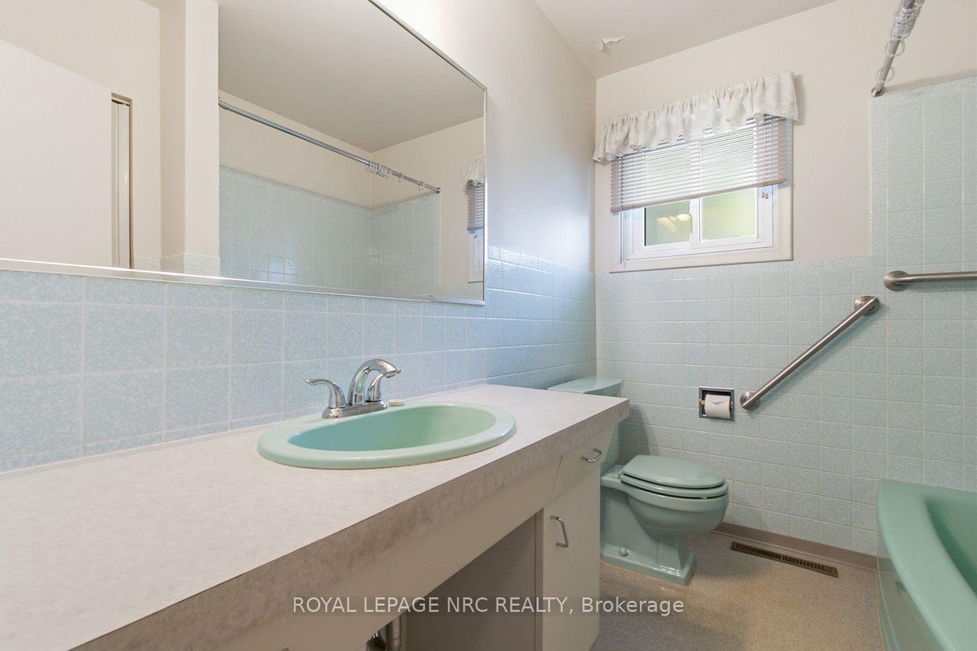 Photo 14 of 131 Joyce Avenue, Welland, Lincoln/Crowland — HOMEH