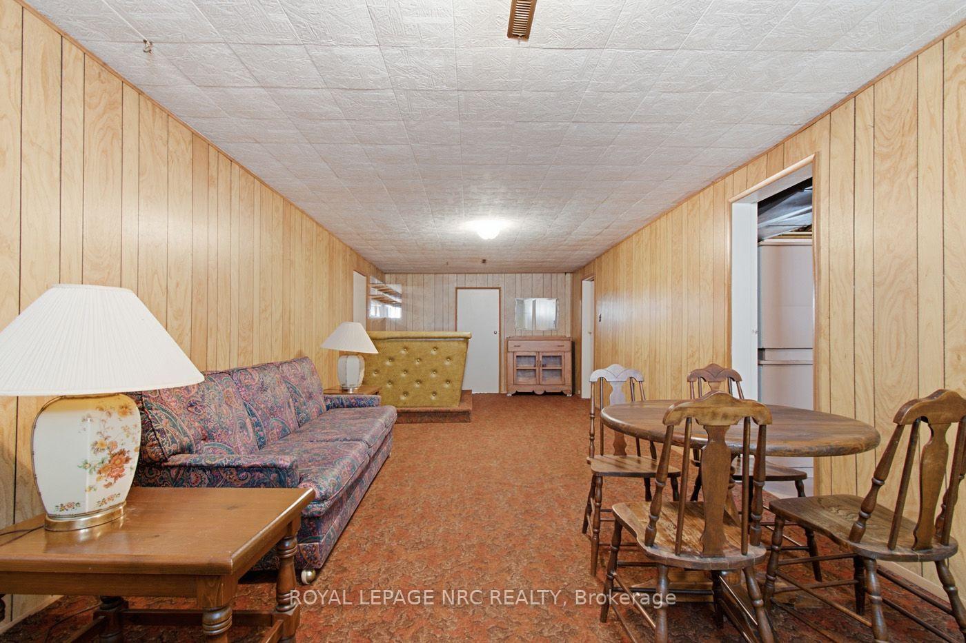 Photo 24 of 131 Joyce Avenue, Welland, Lincoln/Crowland — HOMEH