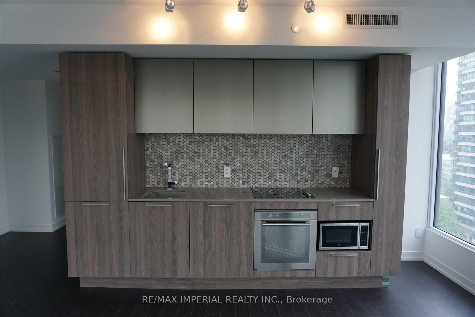 Photo 9 of Unit 1516, 85 Wood Street, Toronto, Church-Yonge Corridor — HOMEH