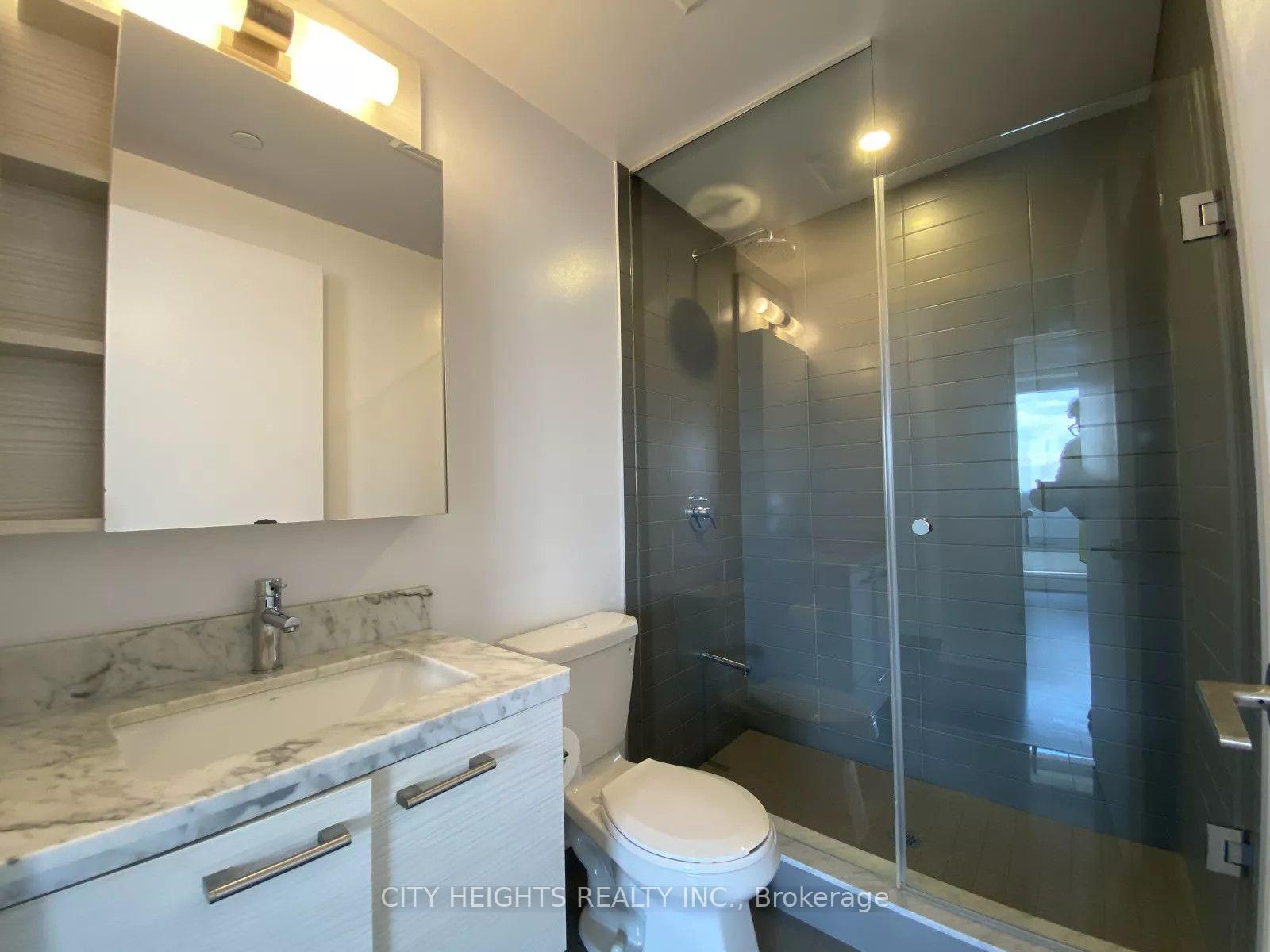 Photo 3 of Unit 2209, 2221 Yonge Street, Toronto, Mount Pleasant West — HOMEH