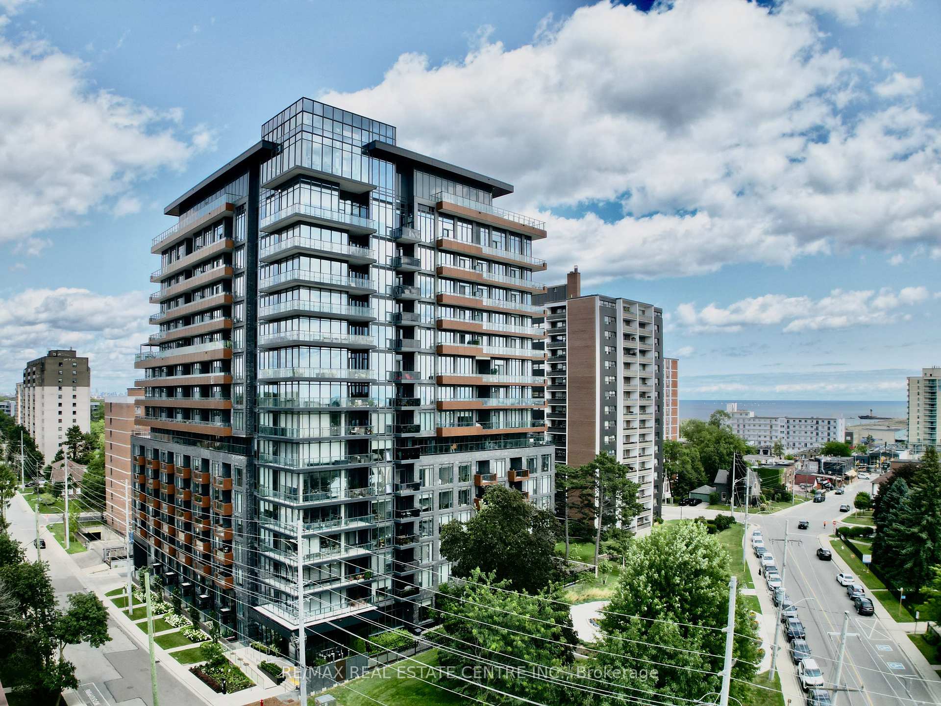 Photo of Unit 1507, 21 Park Street E