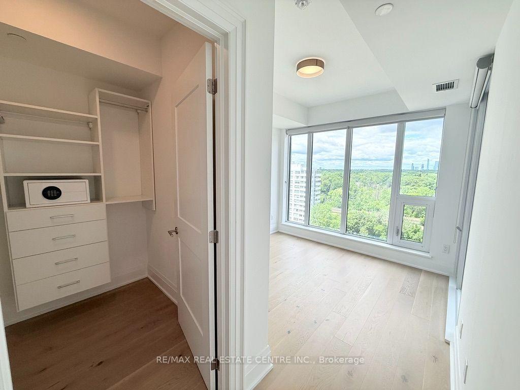 Photo 18 of Unit 1507, 21 Park Street E, Mississauga, Port Credit — HOMEH