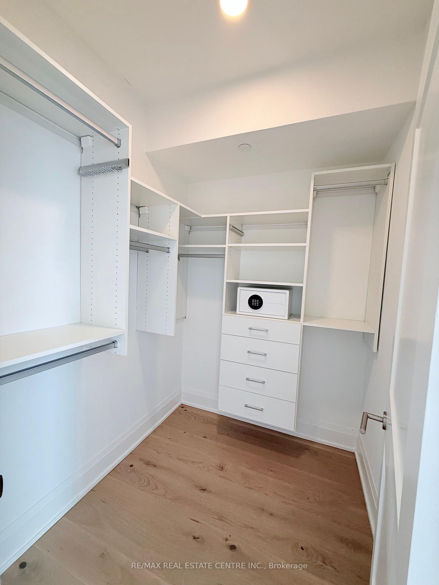 Photo 22 of Unit 1507, 21 Park Street E, Mississauga, Port Credit — HOMEH