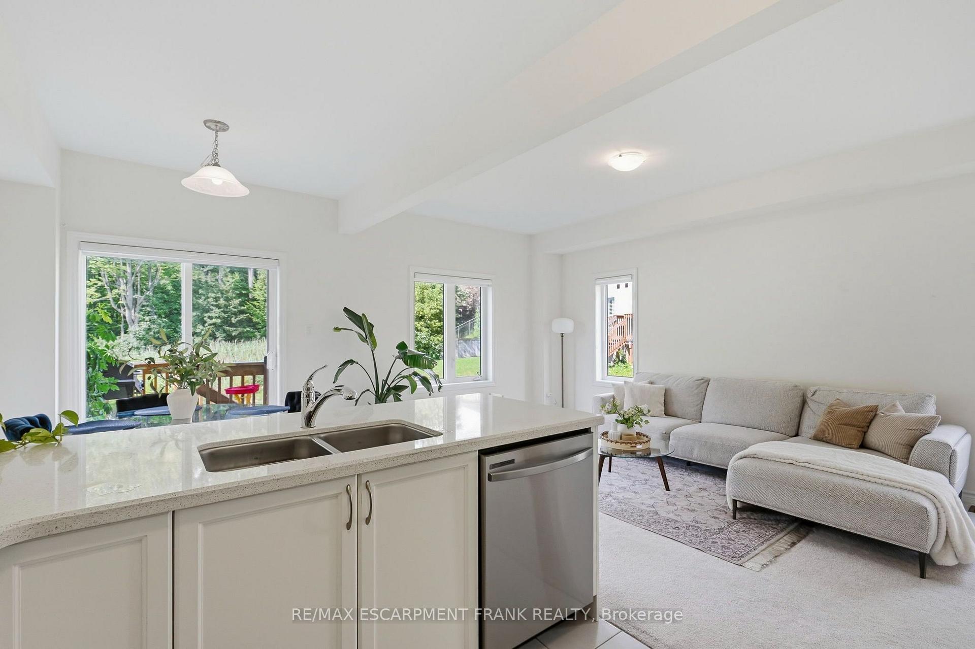 Photo 21 of Unit 68, 305 Garner Road W, Hamilton, Ancaster — HOMEH