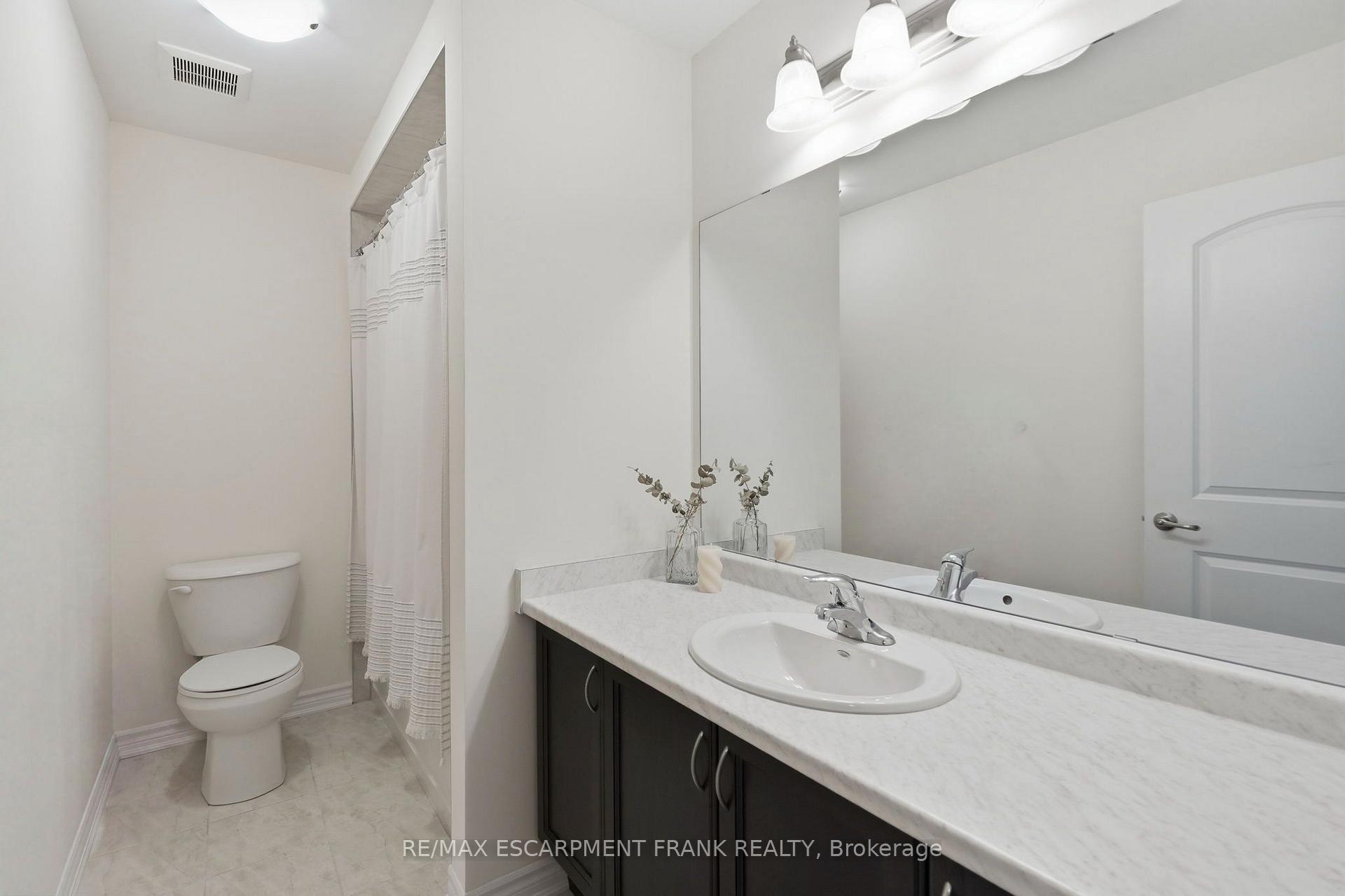 Photo 33 of Unit 68, 305 Garner Road W, Hamilton, Ancaster — HOMEH