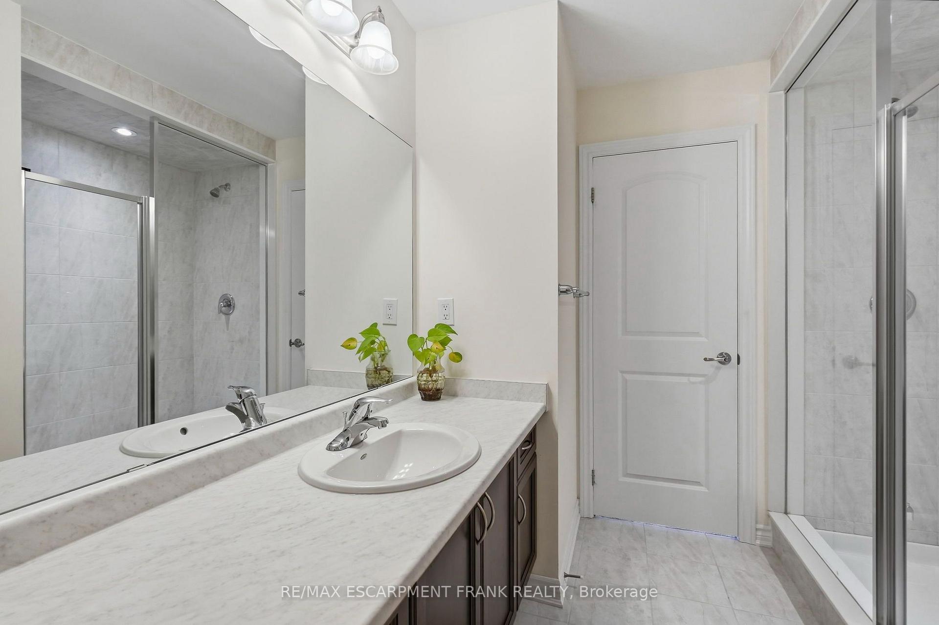 Photo 38 of Unit 68, 305 Garner Road W, Hamilton, Ancaster — HOMEH