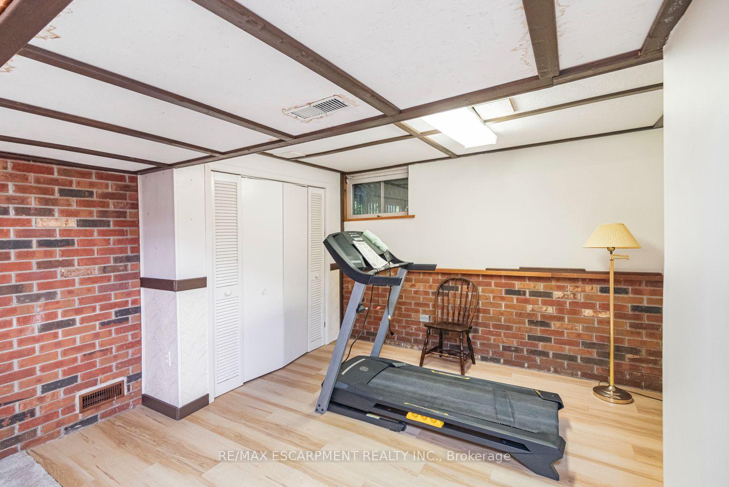 Photo 23 of 37 Lorne Avenue, Grimsby, Grimsby Beach — HOMEH