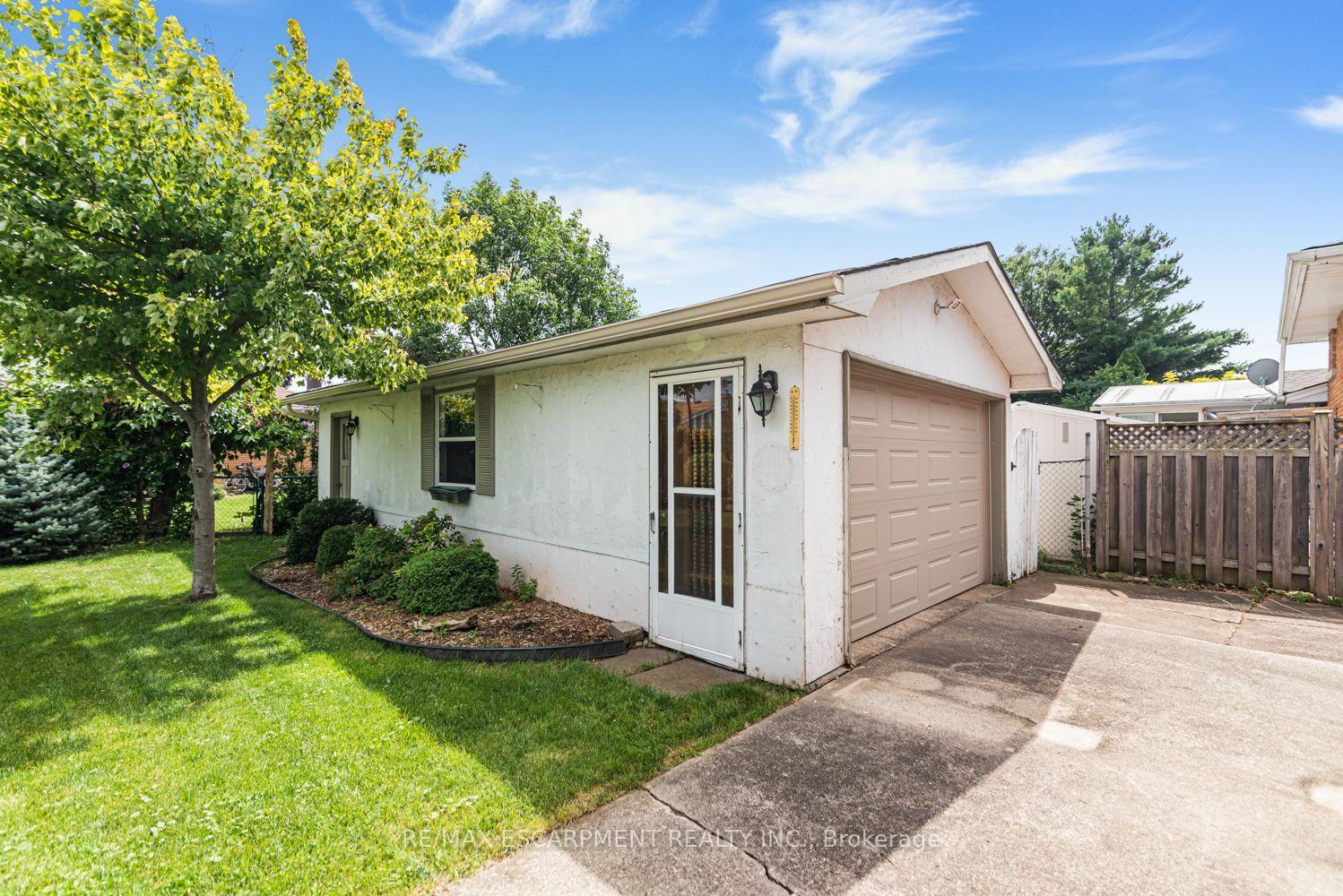 Photo 26 of 37 Lorne Avenue, Grimsby, Grimsby Beach — HOMEH