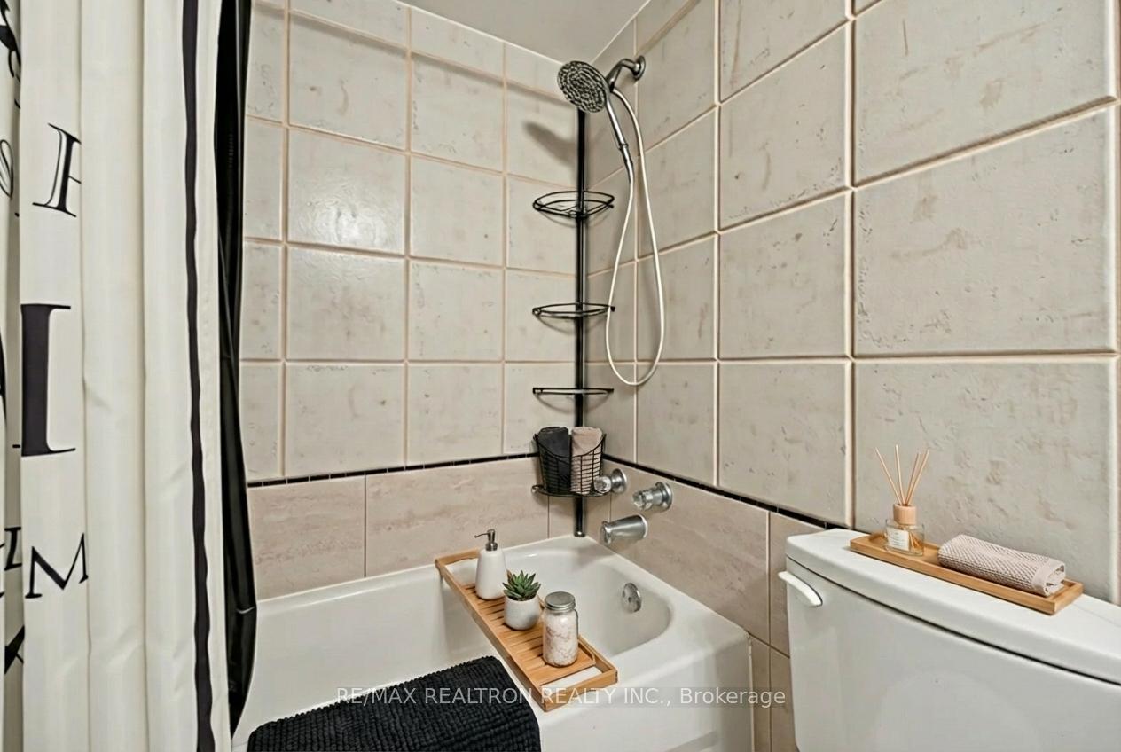 Photo 12 of Unit 903, 236 Albion Road, Etobicoke, Elms-Old Rexdale — HOMEH