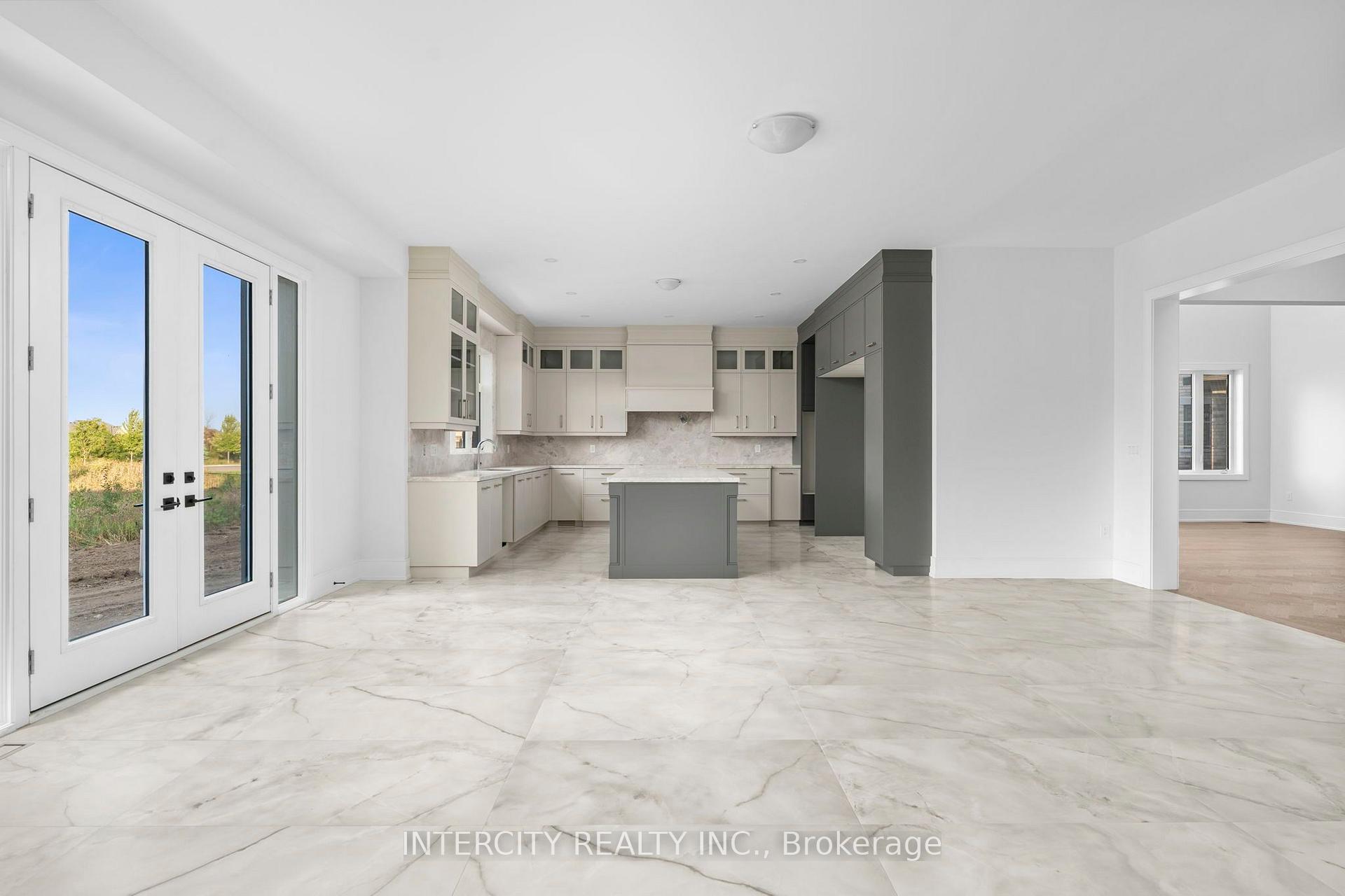 Photo 15 of 20 Gold Bottom Crescent, Brampton, Toronto Gore Rural Estate — HOMEH