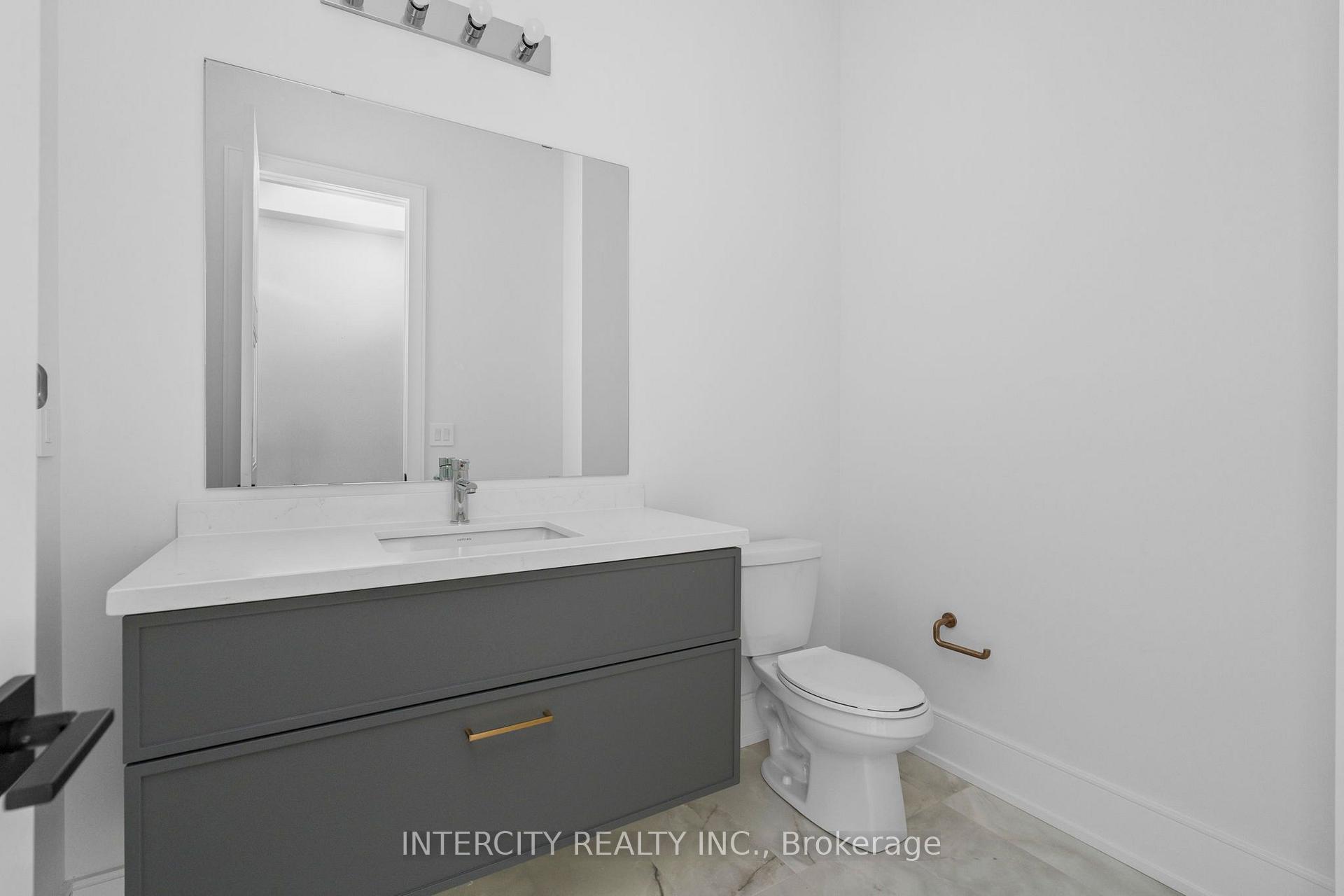 Photo 23 of 20 Gold Bottom Crescent, Brampton, Toronto Gore Rural Estate — HOMEH