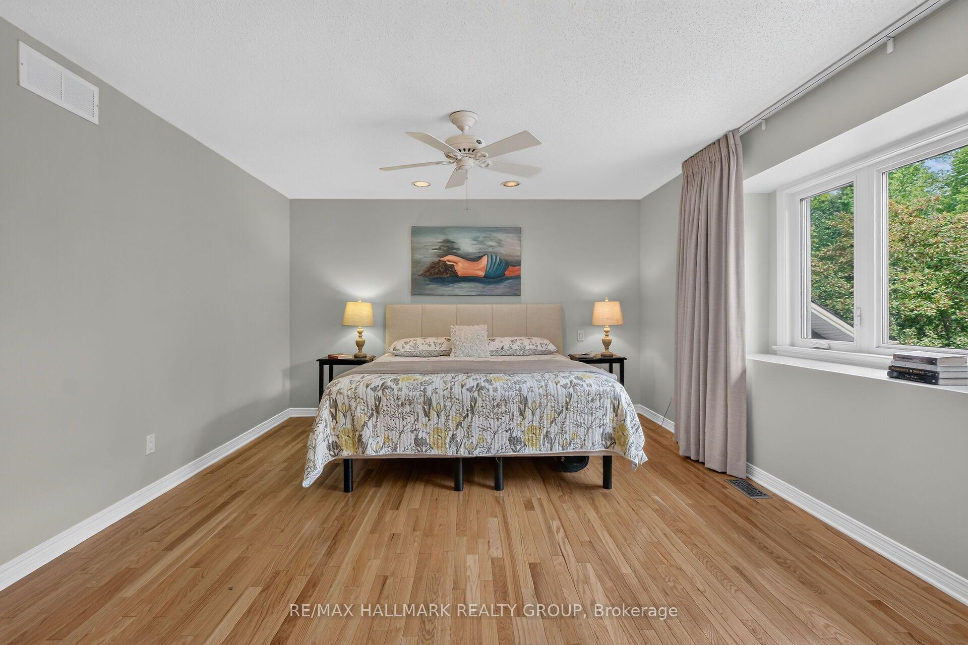 Photo 16 of 17 Creek's End Lane, Ottawa, Bayshore — HOMEH