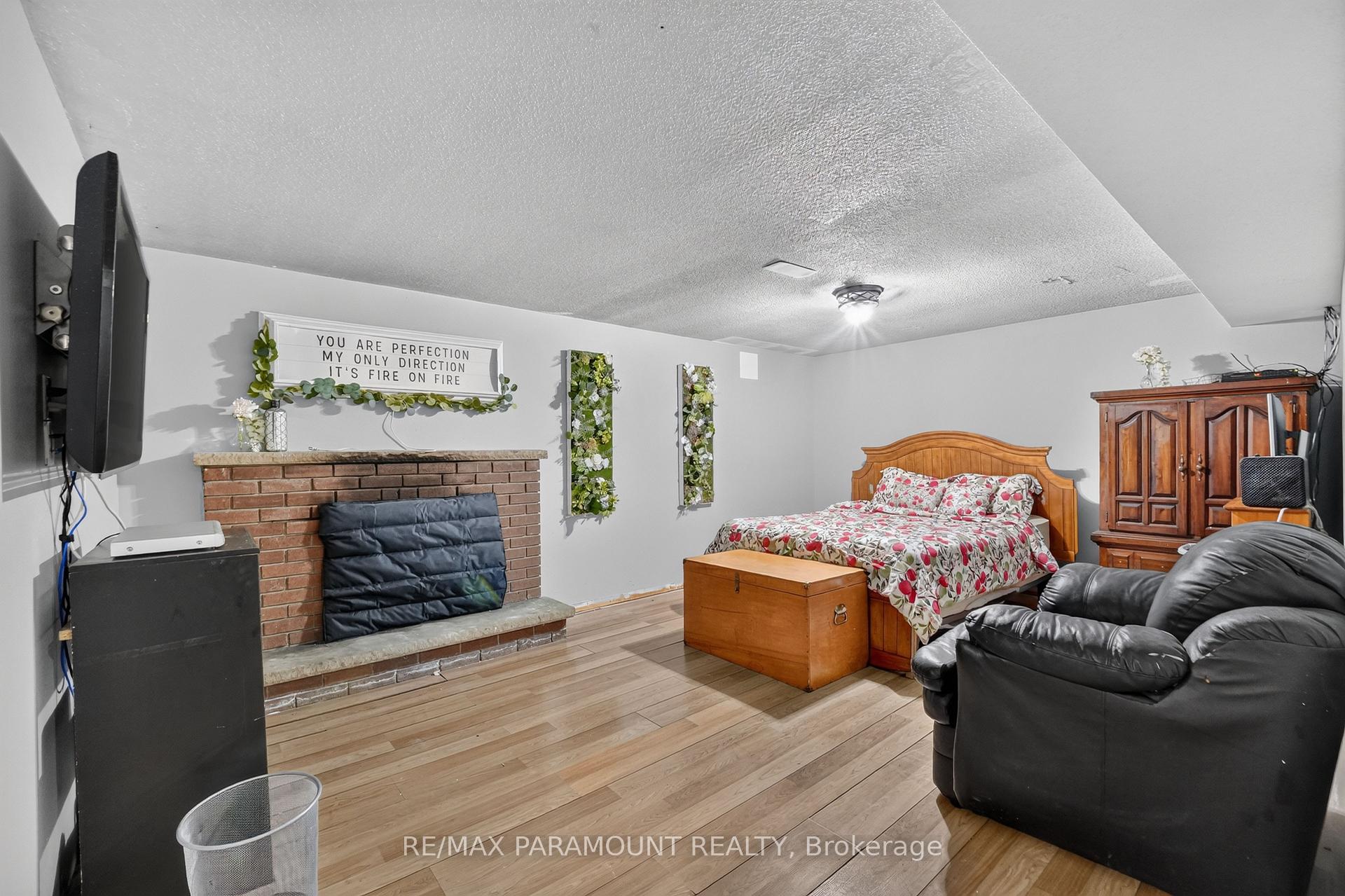 Photo 32 of 226 Rutherford Road N, Brampton, Madoc — HOMEH
