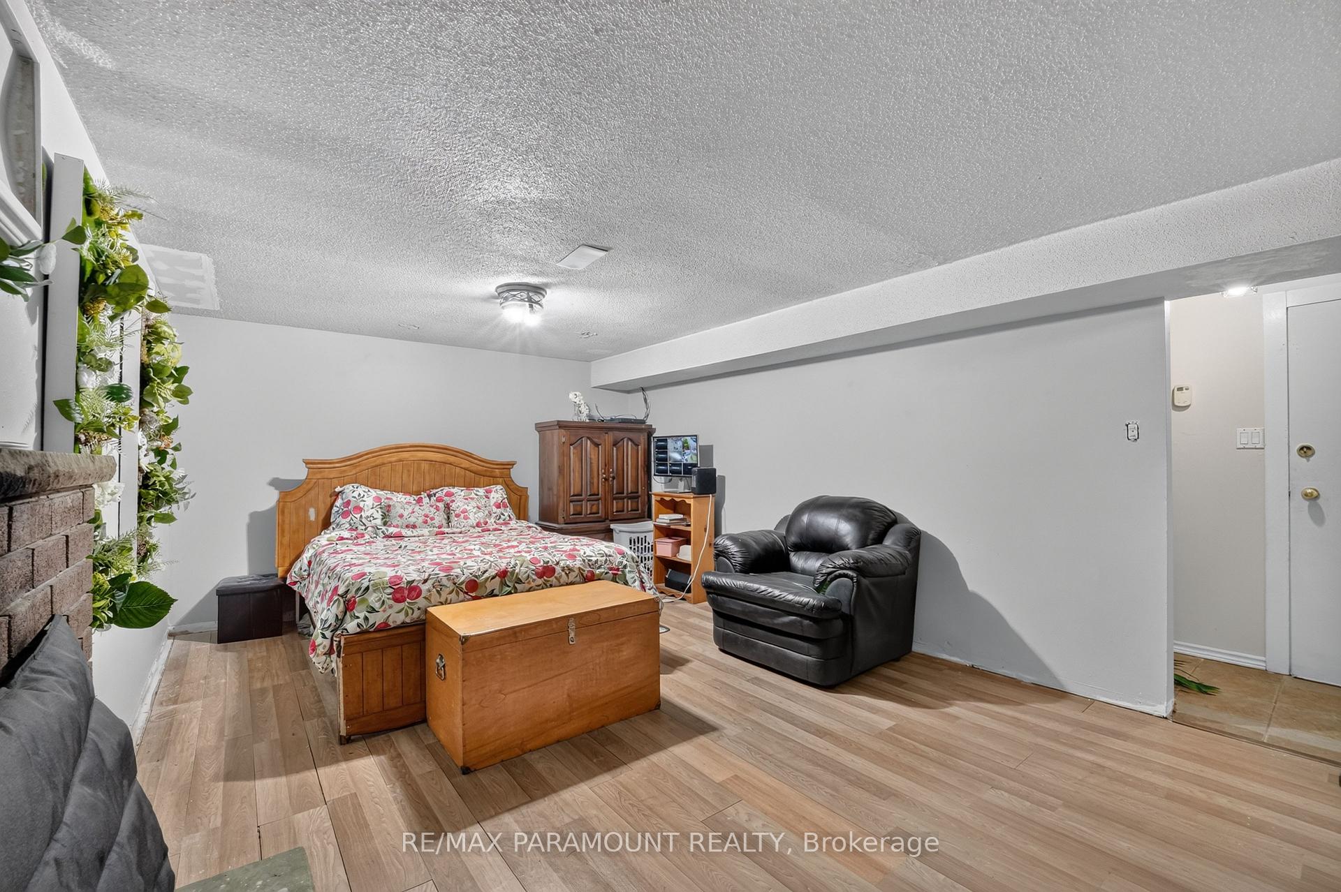 Photo 33 of 226 Rutherford Road N, Brampton, Madoc — HOMEH