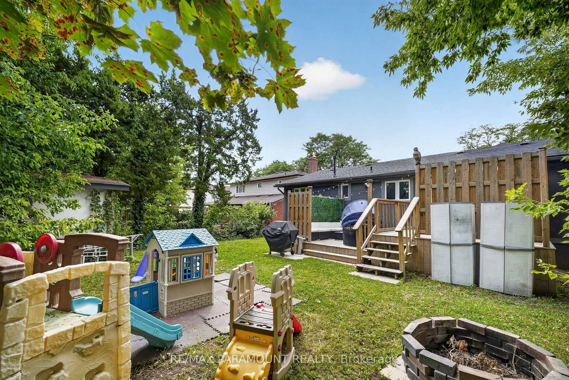 Photo 40 of 226 Rutherford Road N, Brampton, Madoc — HOMEH