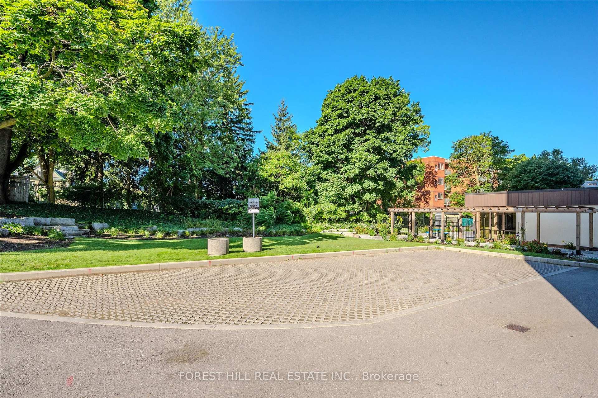 Photo 41 of Unit 1801, 81 Church Street, Kitchener, Cedar Hill — HOMEH