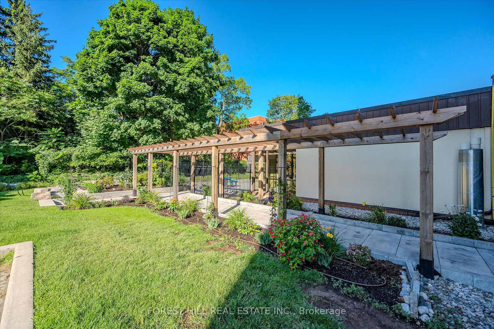 Photo 43 of Unit 1801, 81 Church Street, Kitchener, Cedar Hill — HOMEH
