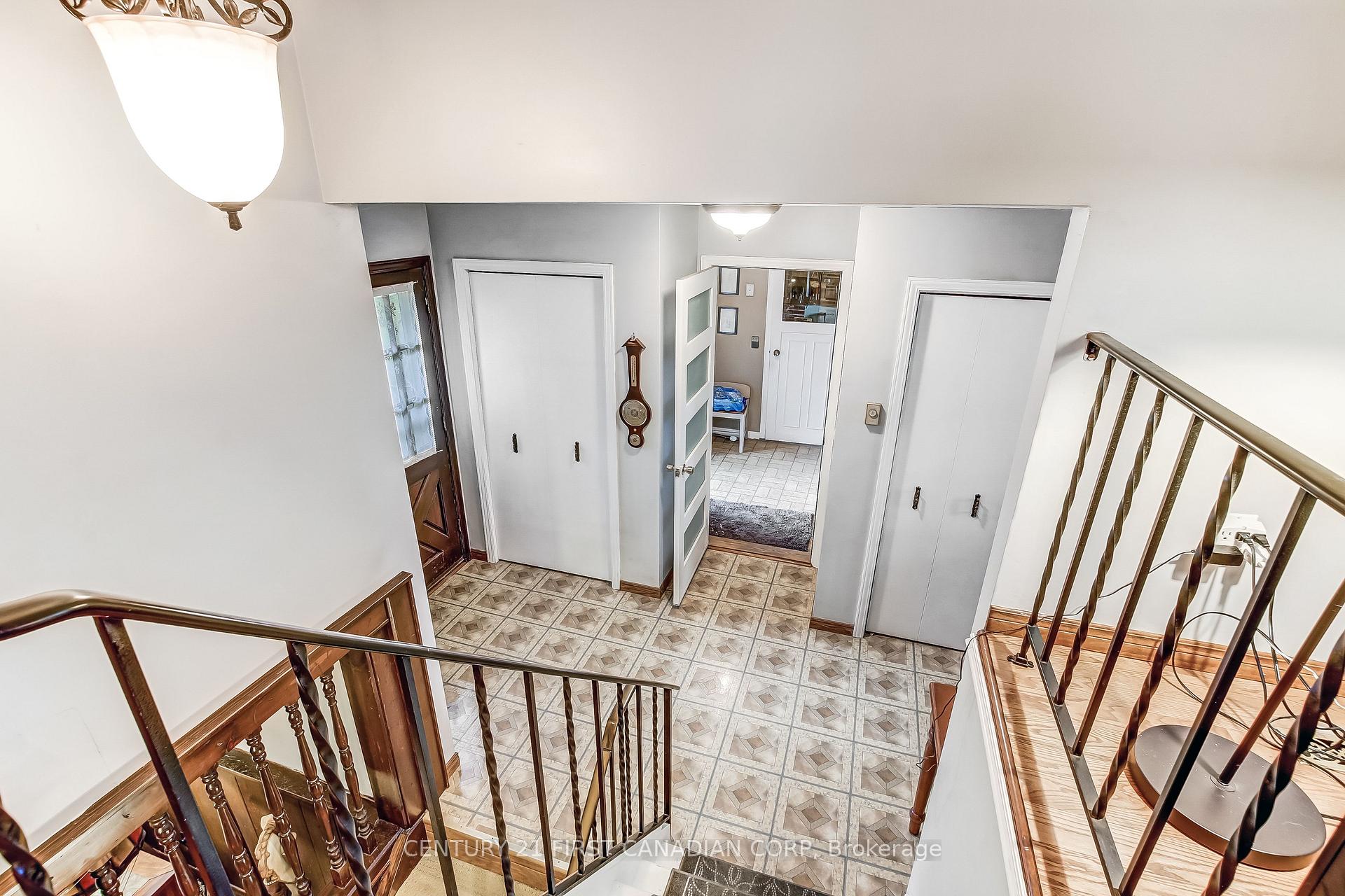 Photo 3 of 6892 Century Drive, Strathroy-Caradoc, Rural Strathroy-Caradoc — HOMEH
