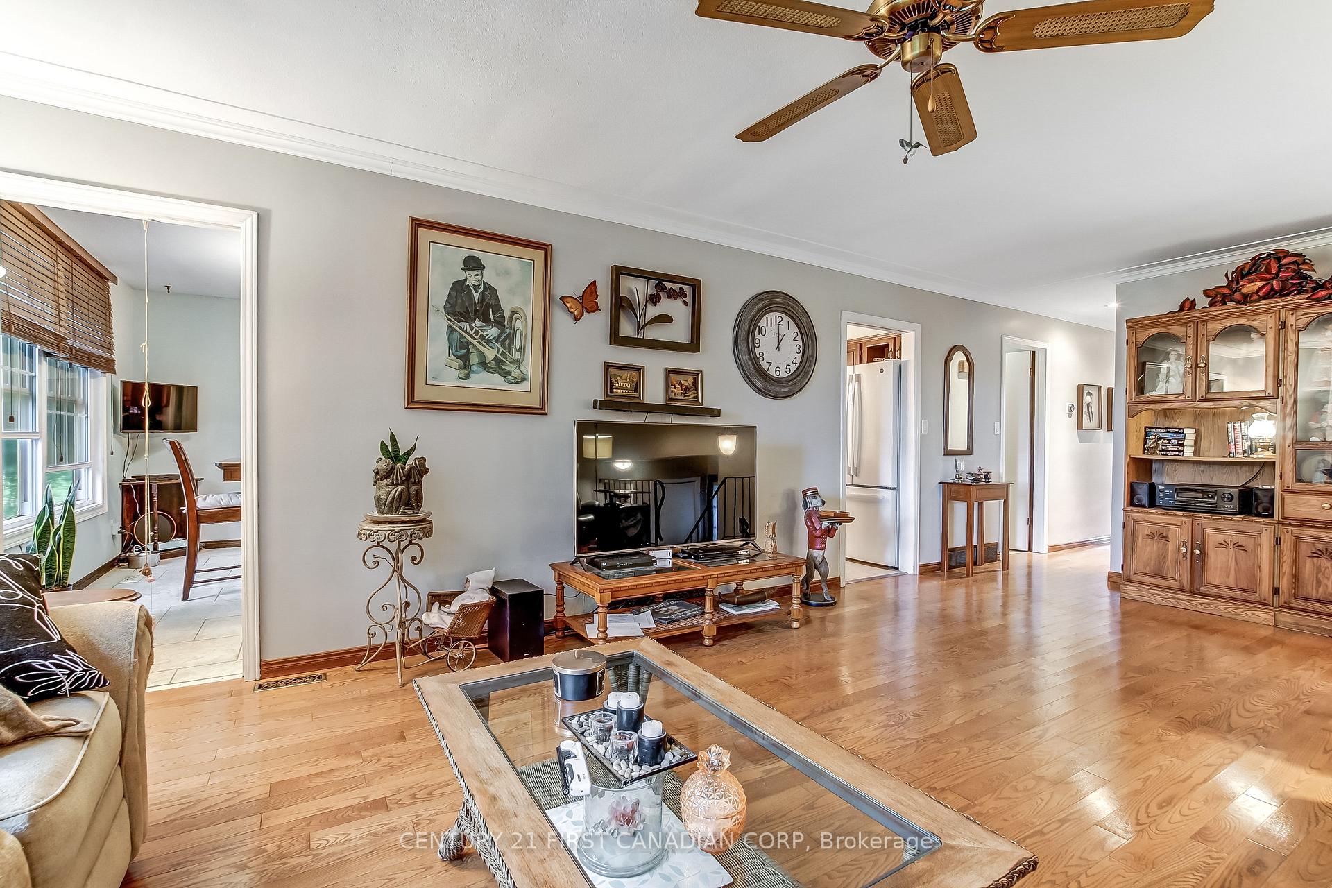 Photo 5 of 6892 Century Drive, Strathroy-Caradoc, Rural Strathroy-Caradoc — HOMEH