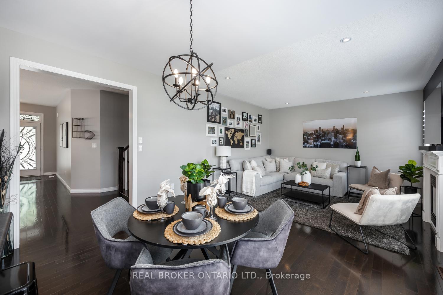 Photo 10 of 94 Sumersford Drive, Clarington, Bowmanville — HOMEH