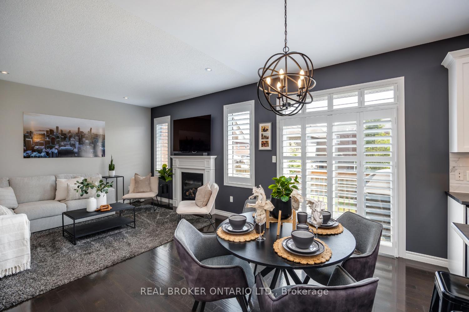 Photo 11 of 94 Sumersford Drive, Clarington, Bowmanville — HOMEH