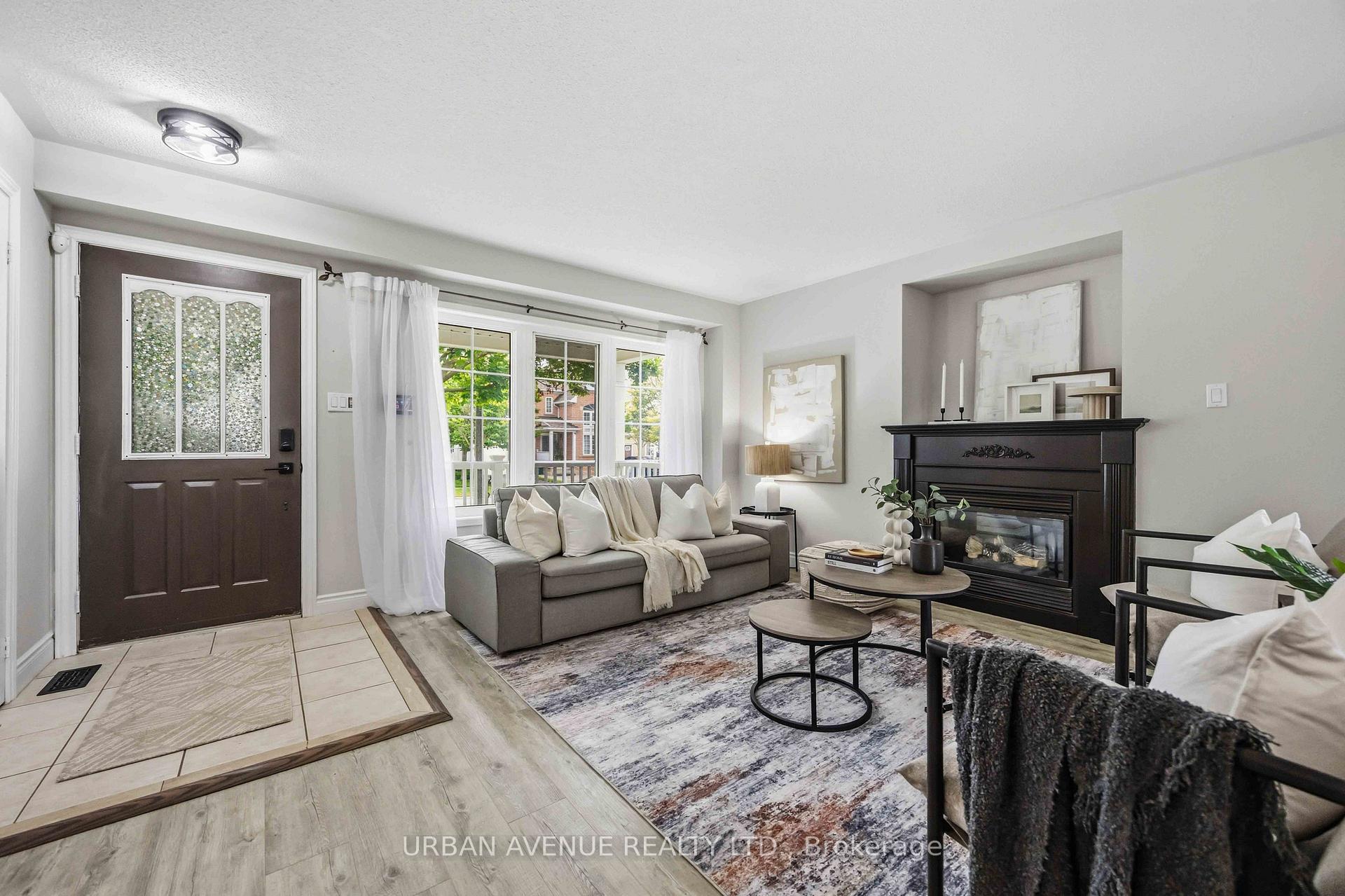 Photo 4 of 1380 Linstead Street, Oshawa, Taunton — HOMEH
